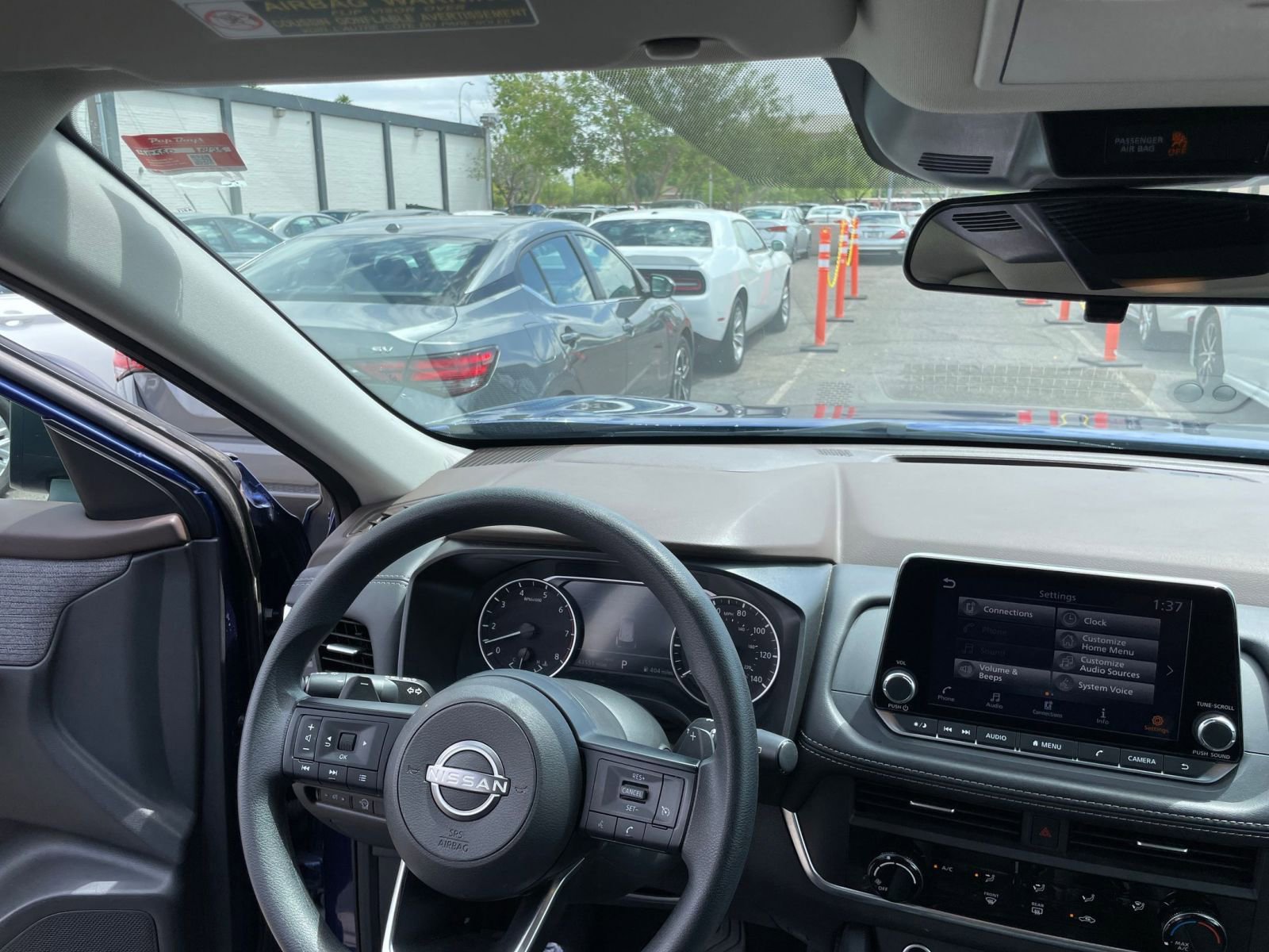 Thumbnail: 2023 Nissan Rogue - 33
