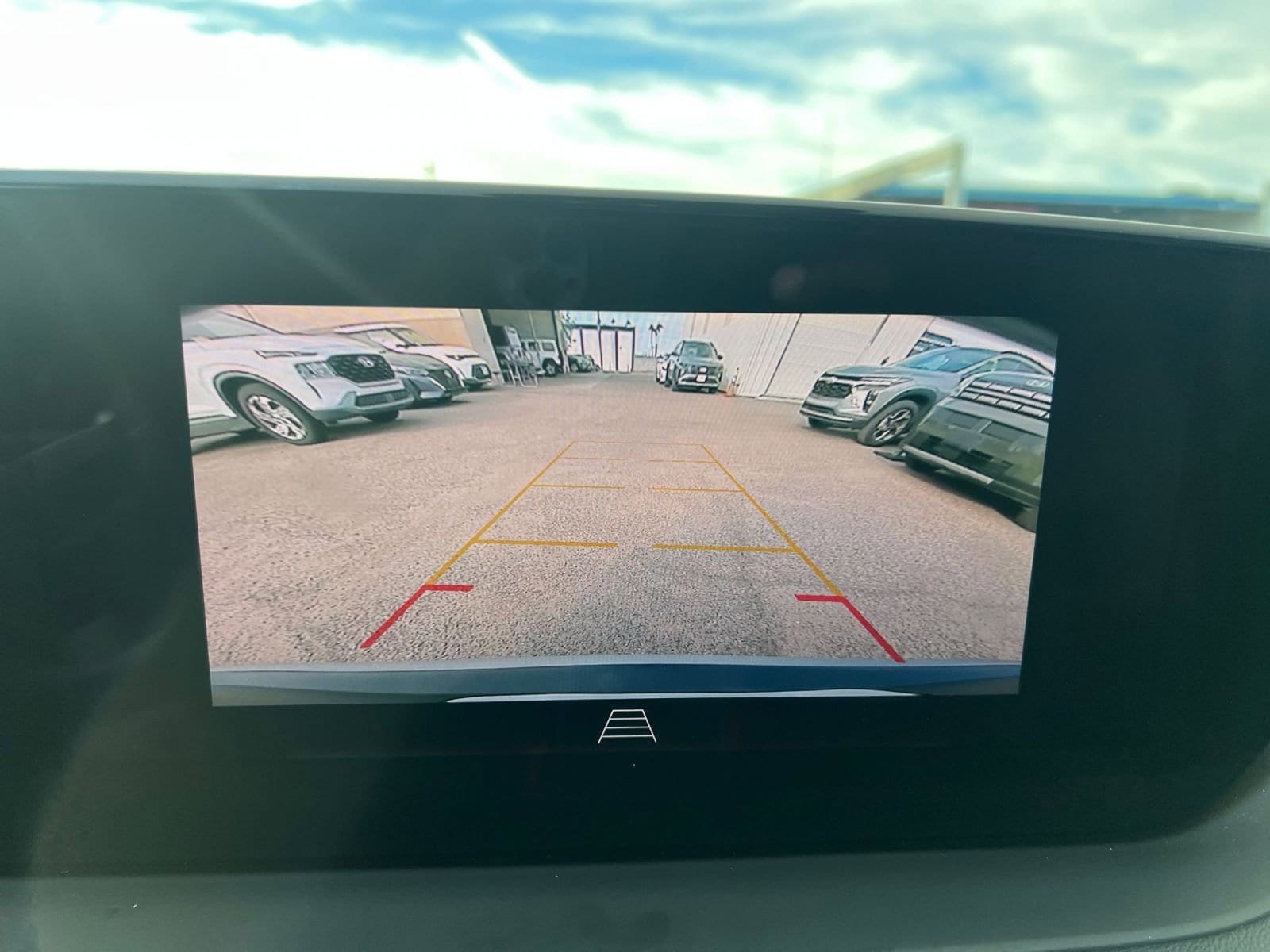 Thumbnail: 2025 Buick Encore GX - 17