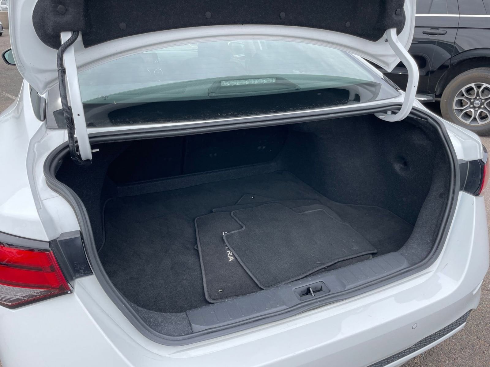 Thumbnail: 2025 Nissan Sentra - 29