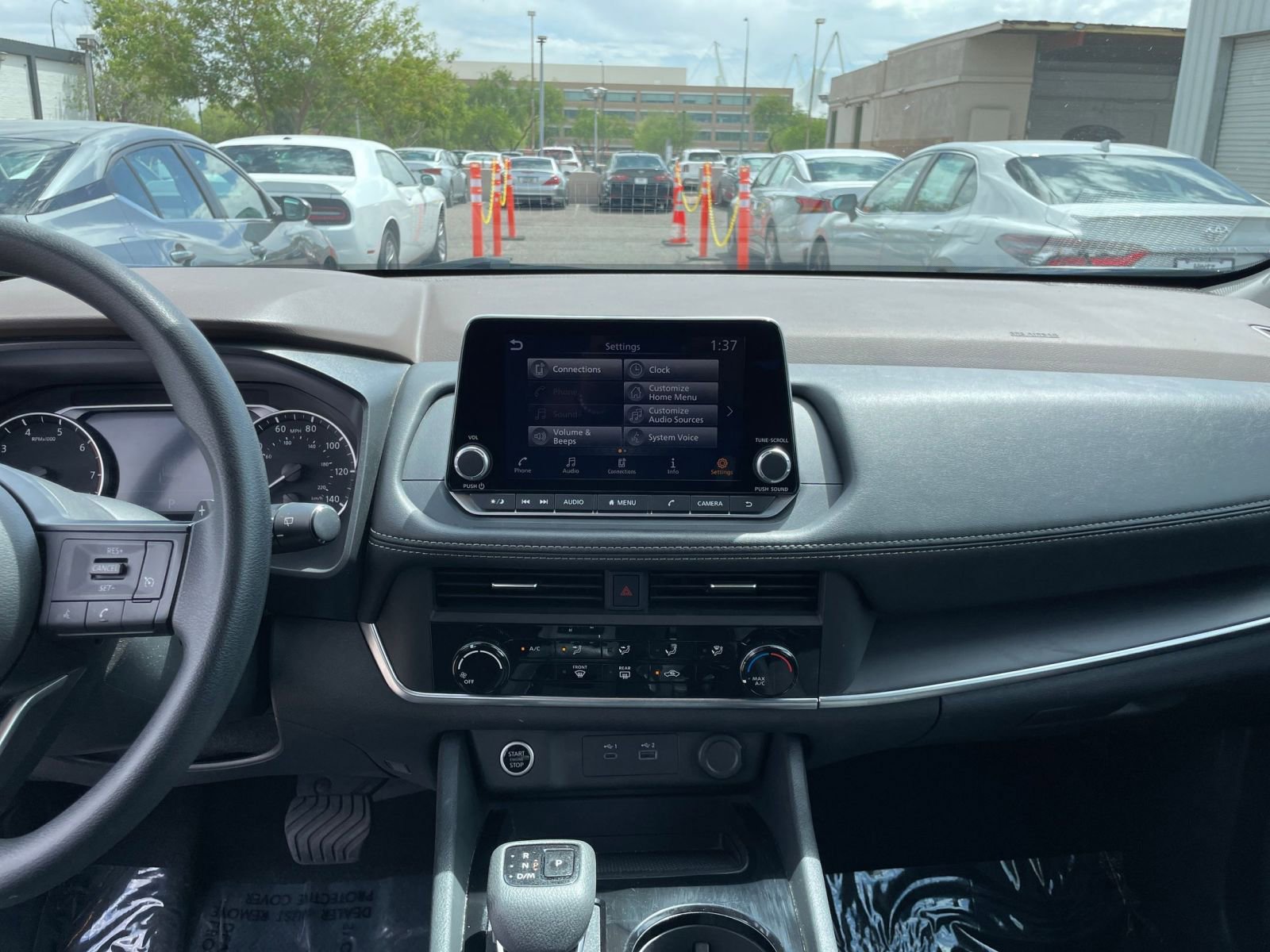 Thumbnail: 2023 Nissan Rogue - 18