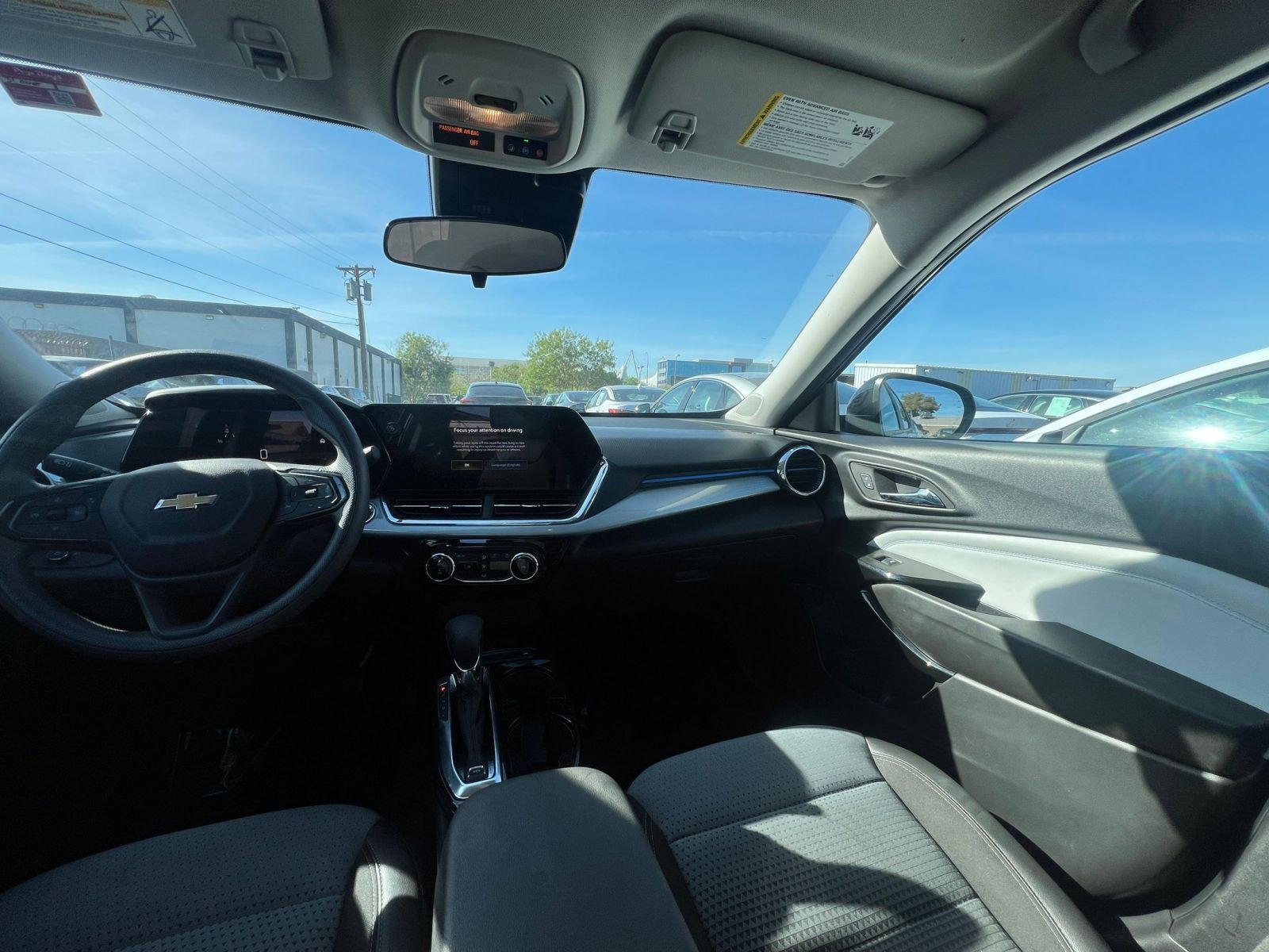 Thumbnail: 2025 Chevrolet Trax - 35