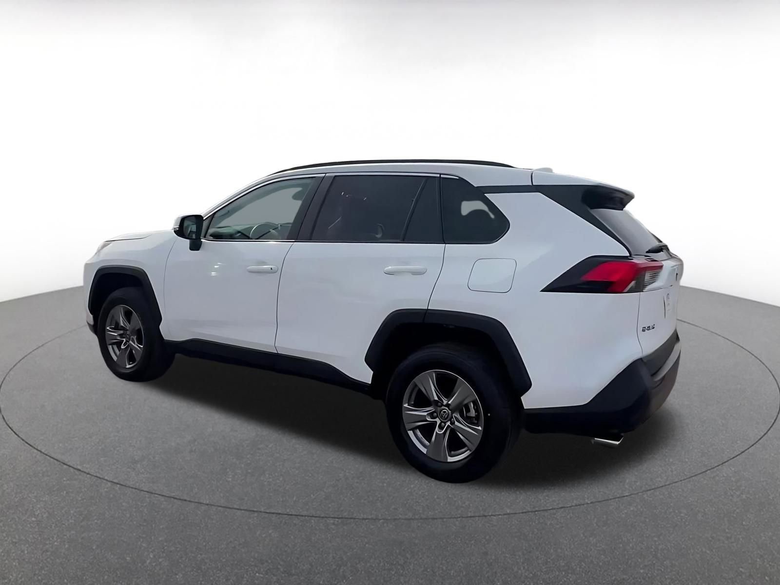 Thumbnail: 2025 Toyota RAV4 - 10