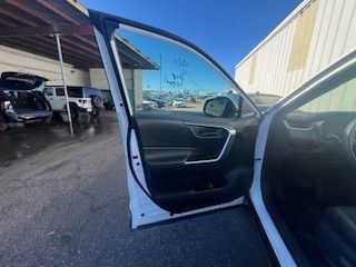 Thumbnail: 2025 Toyota RAV4 - 8