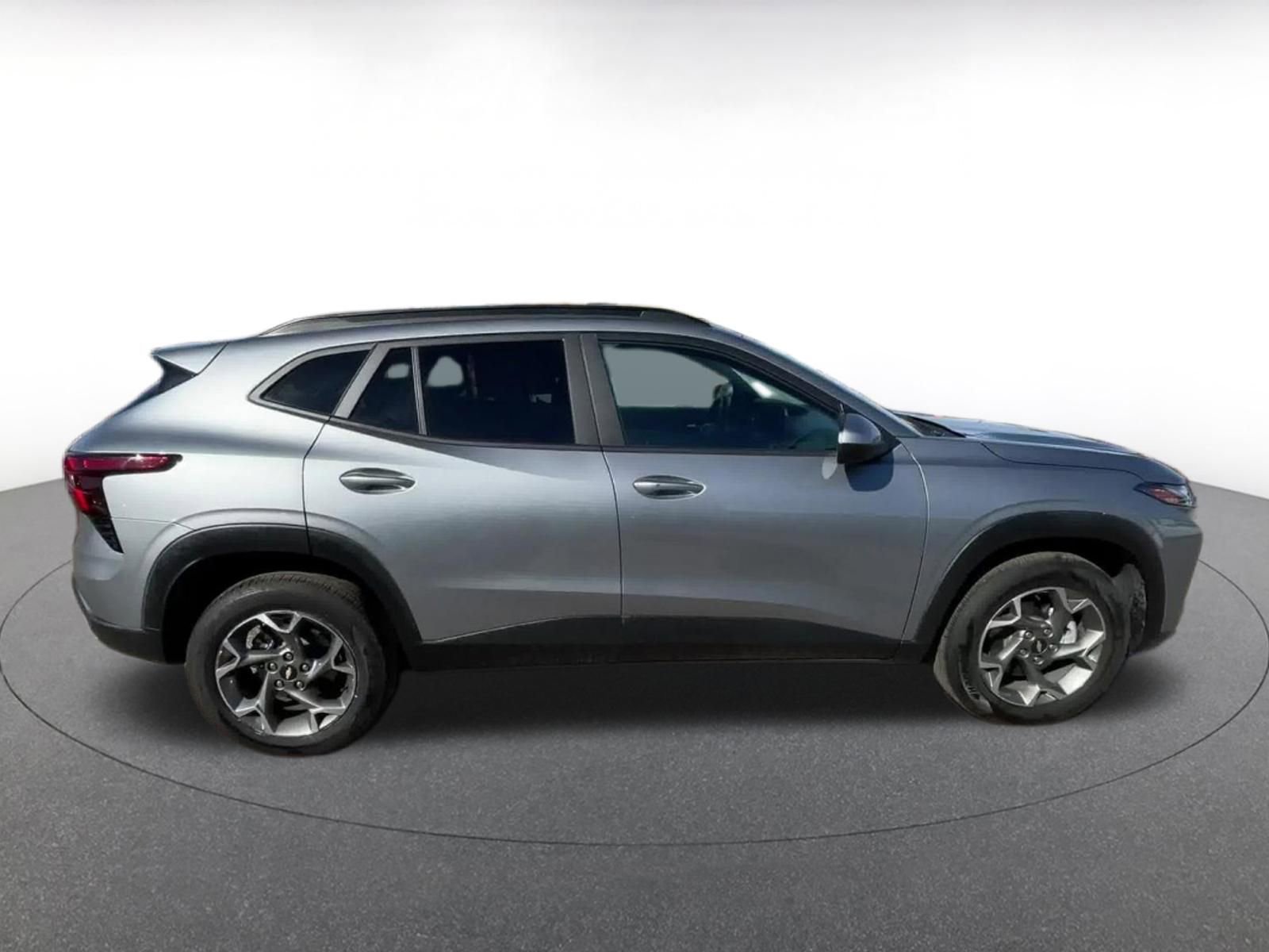 Thumbnail: 2025 Chevrolet Trax - 16