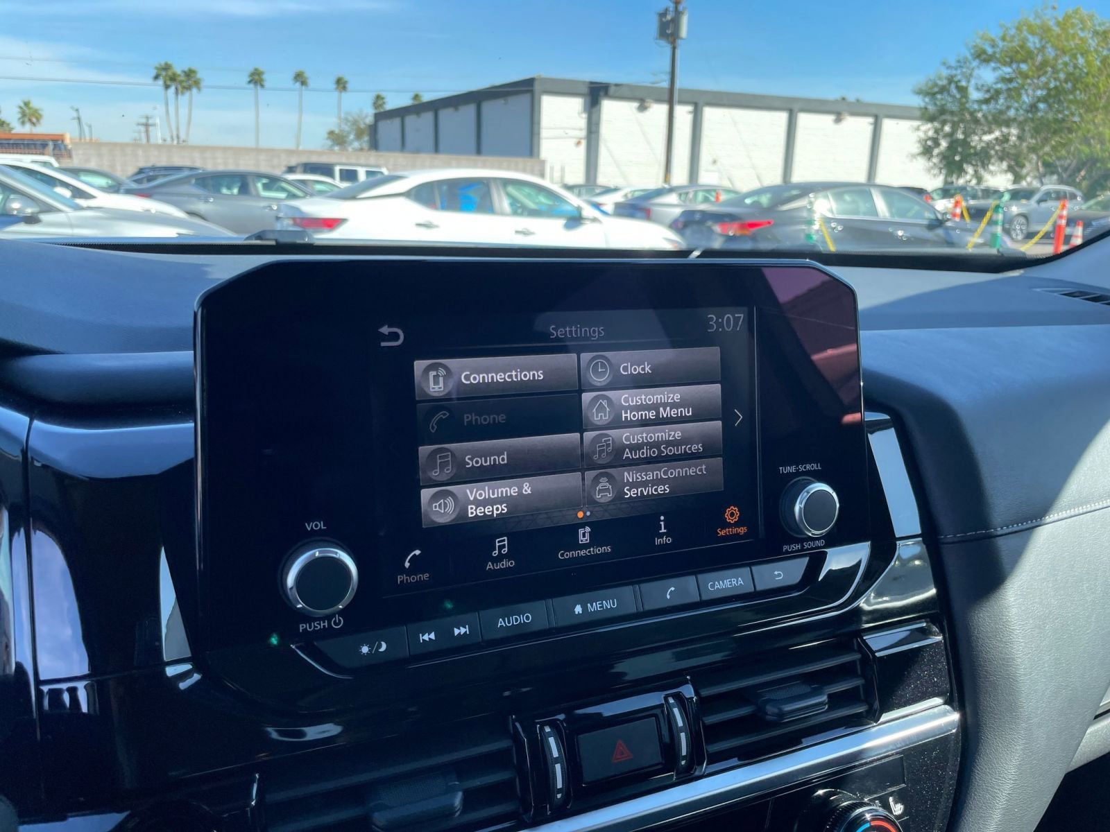 Thumbnail: 2025 Nissan Pathfinder - 20