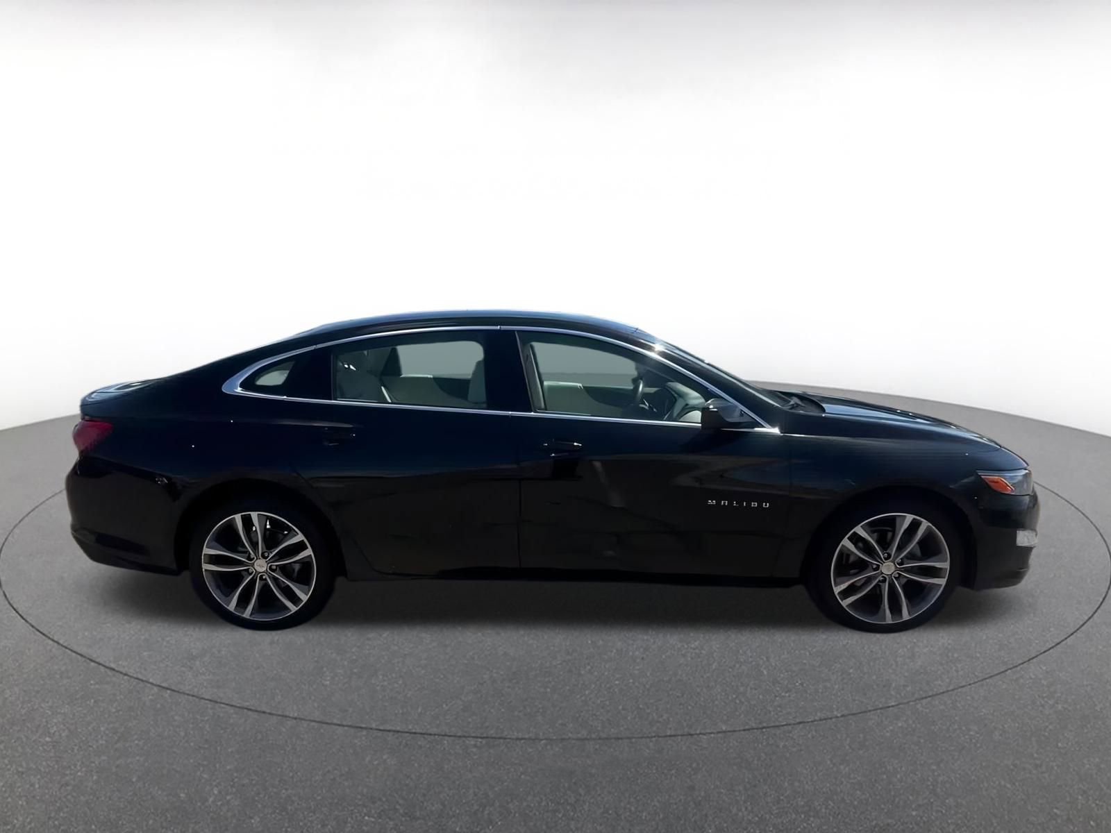 Thumbnail: 2024 Chevrolet Malibu - 16