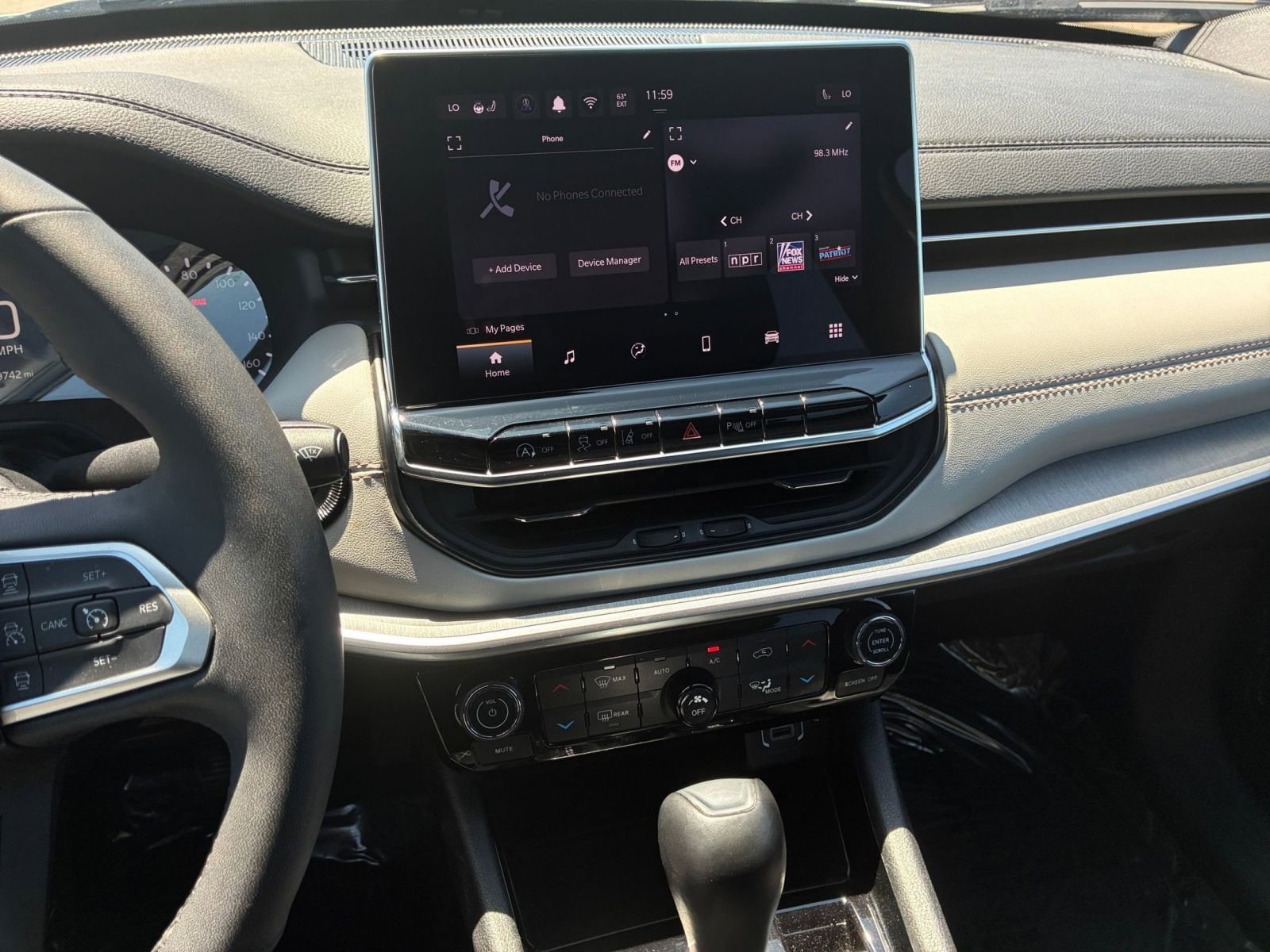 Thumbnail: 2025 Jeep Compass - 17