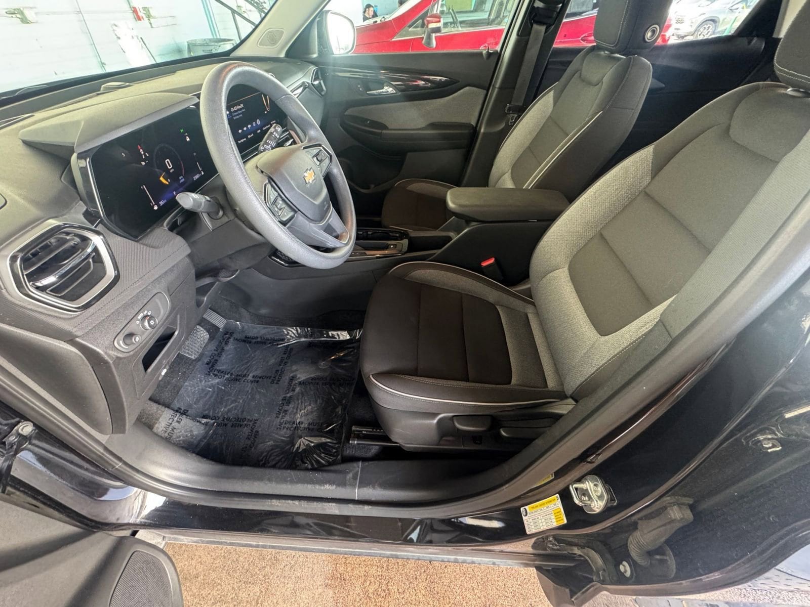 Thumbnail: 2025 Chevrolet TrailBlazer - 24