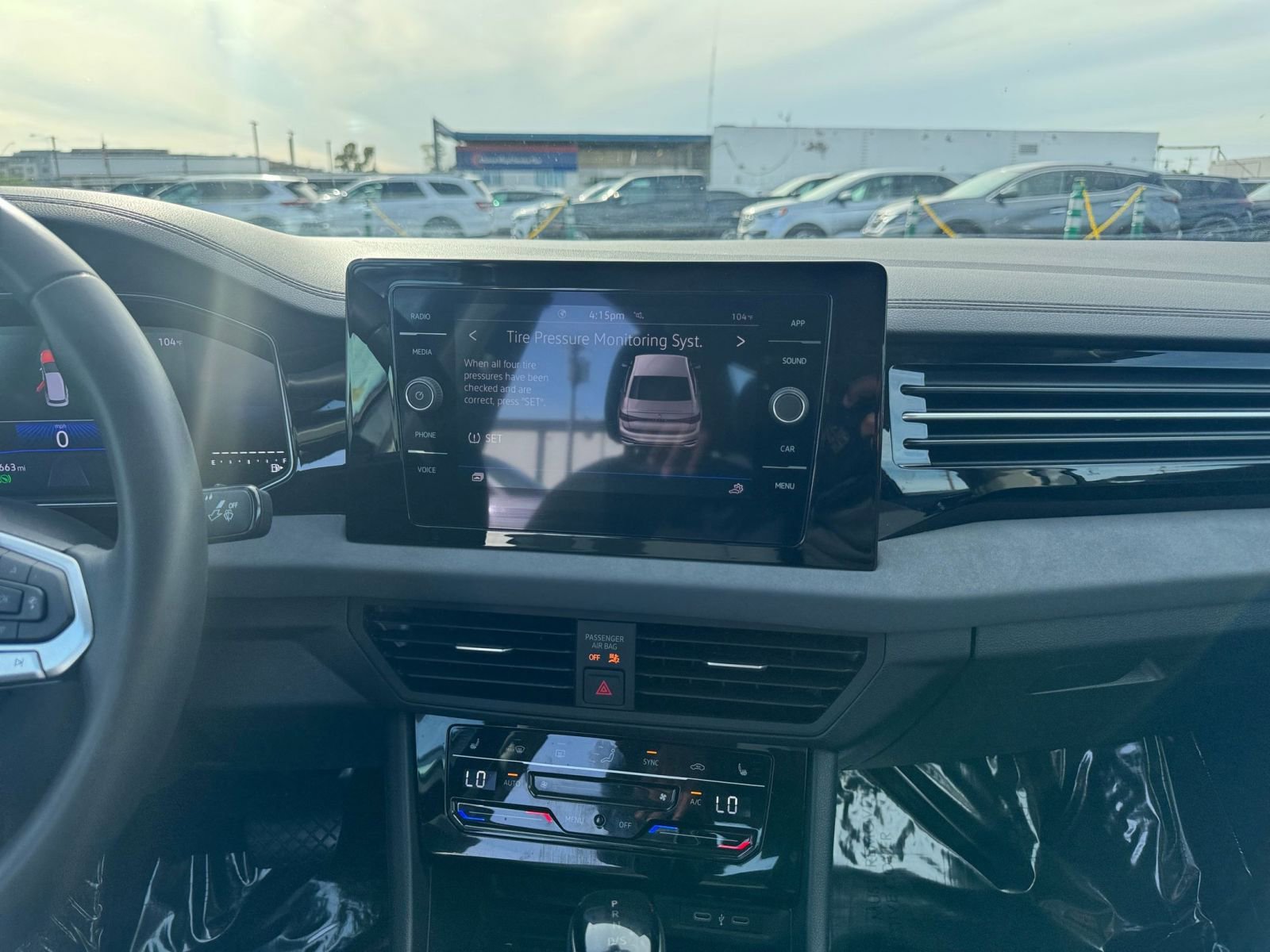 Thumbnail: 2025 Volkswagen Jetta - 18