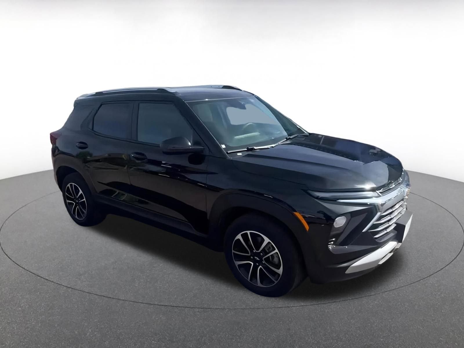 Thumbnail: 2025 Chevrolet TrailBlazer - 2