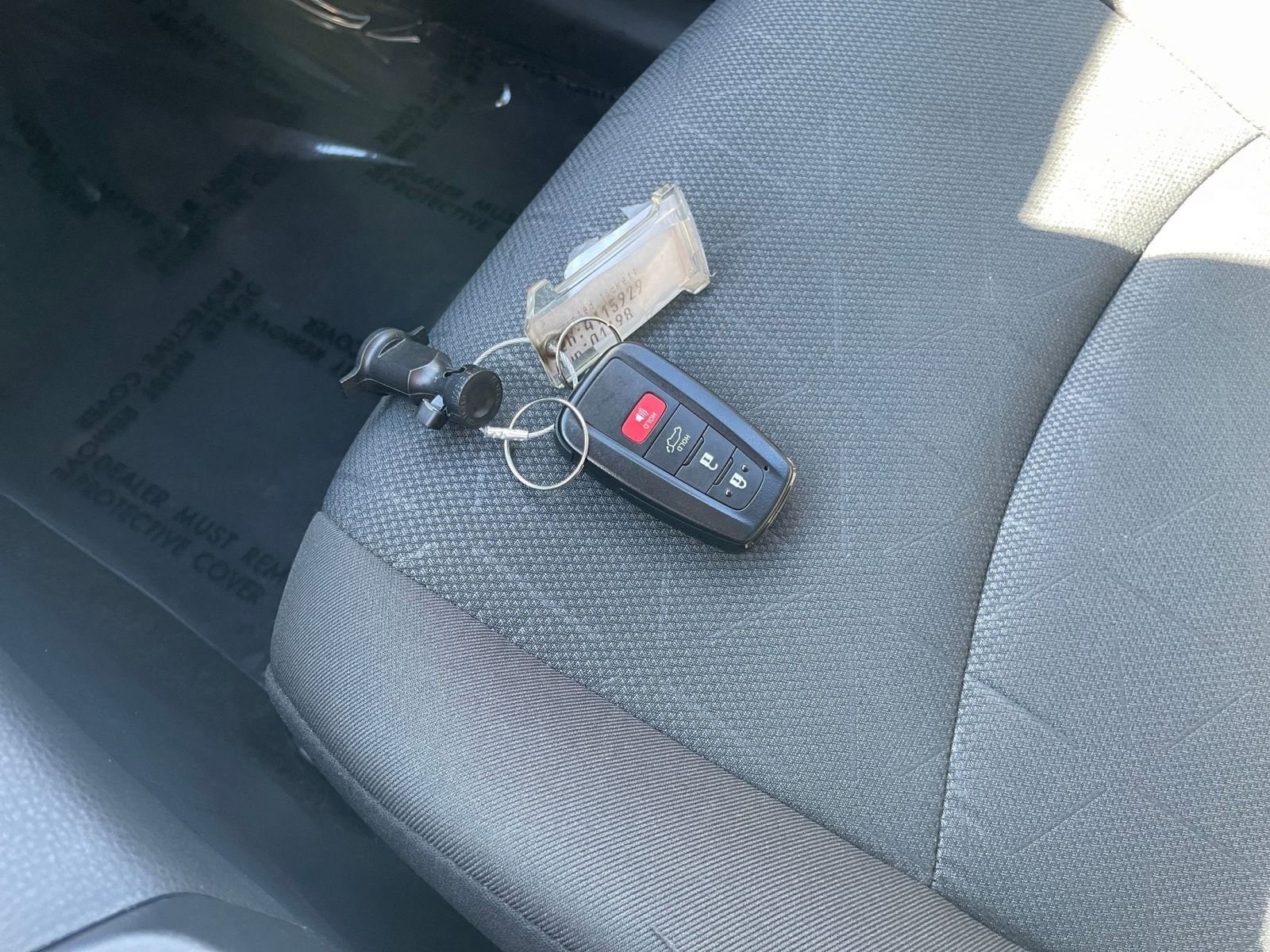 Thumbnail: 2025 Toyota RAV4 - 22