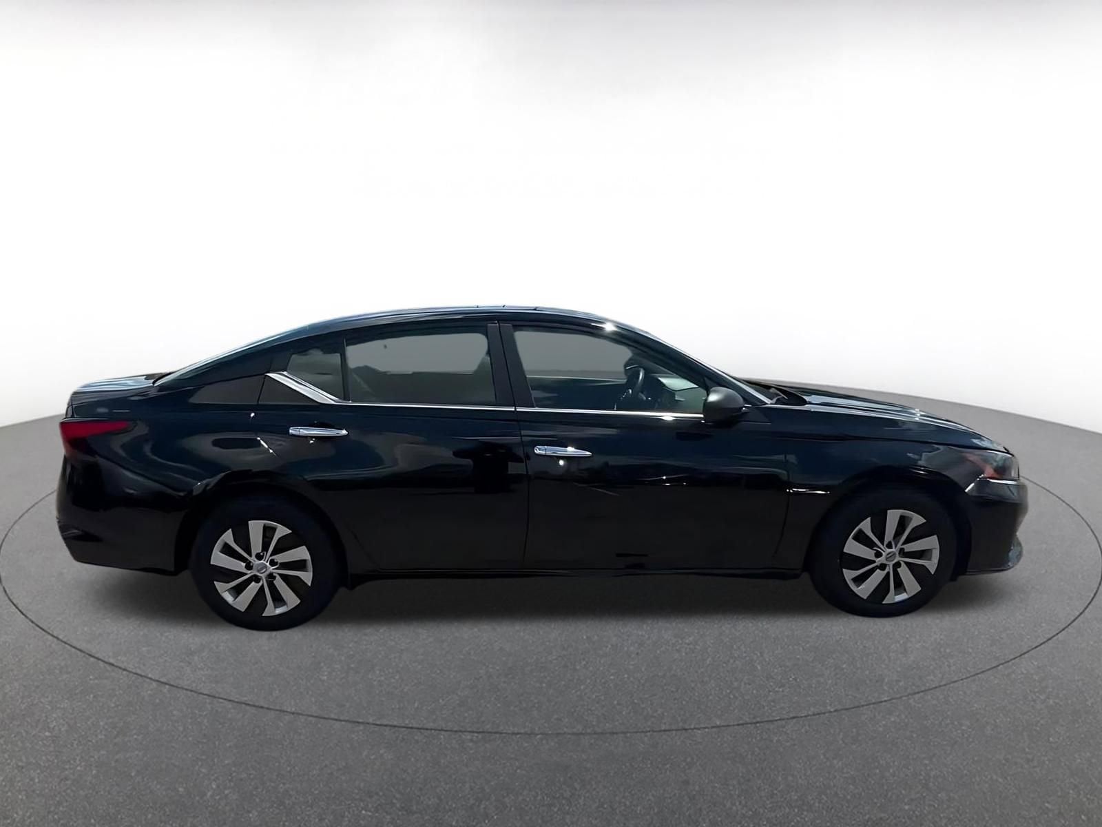Thumbnail: 2024 Nissan Altima - 16