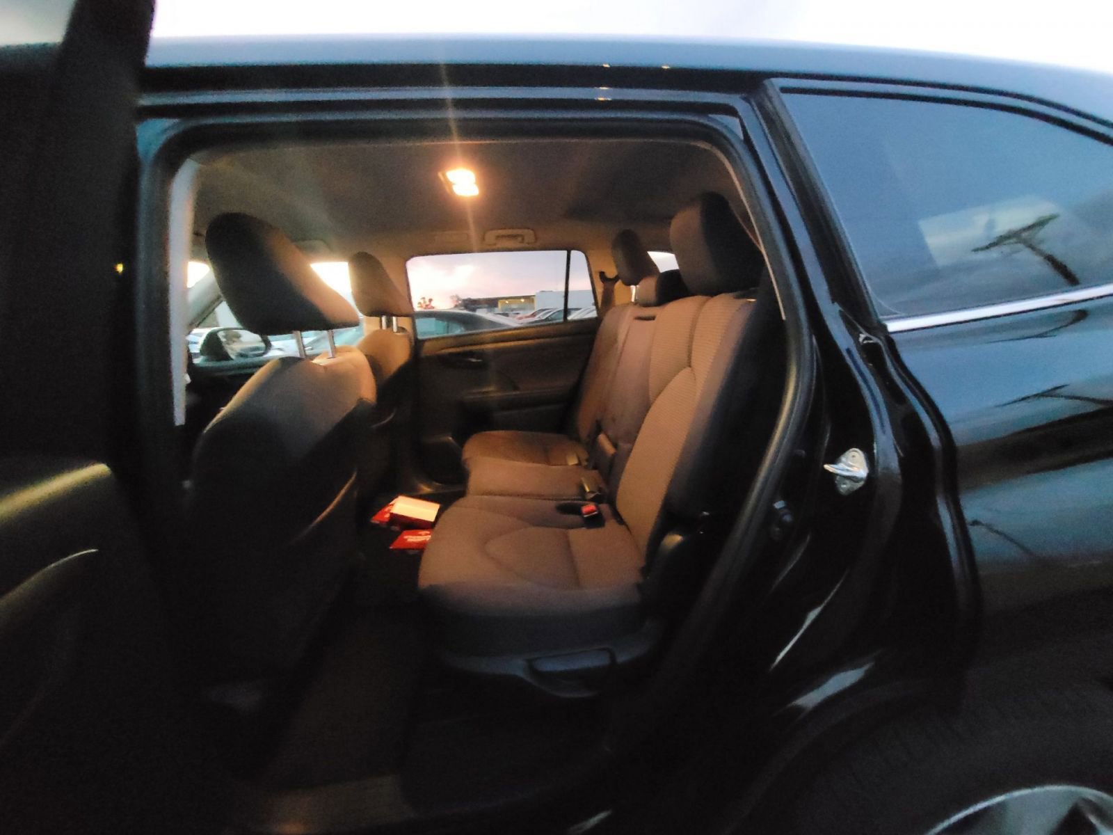 Thumbnail: 2025 Toyota Highlander - 11