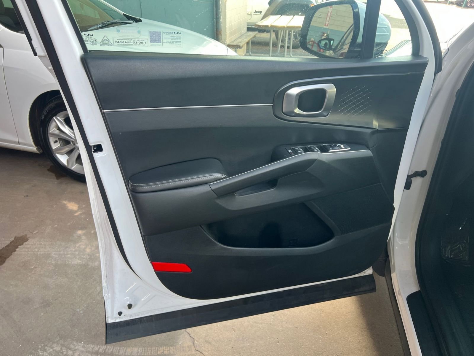 Thumbnail: 2024 Kia Sorento - 18