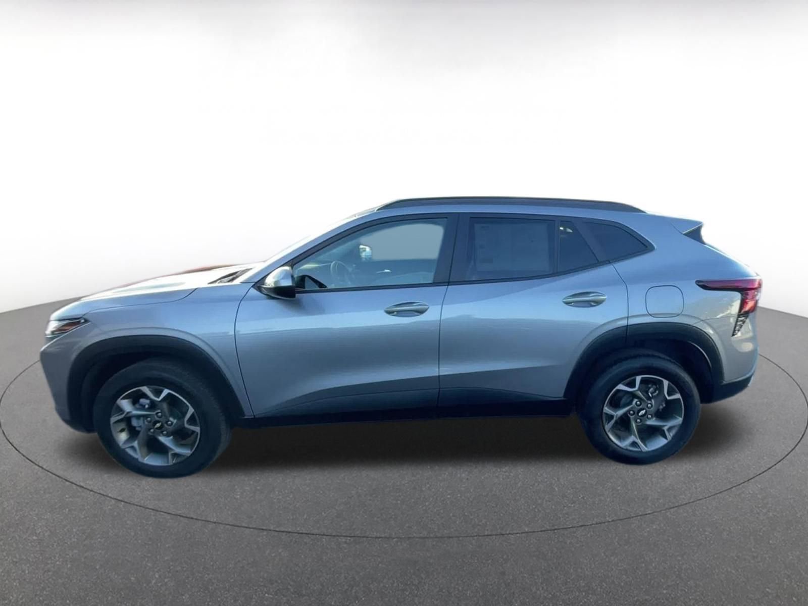 Thumbnail: 2025 Chevrolet Trax - 9