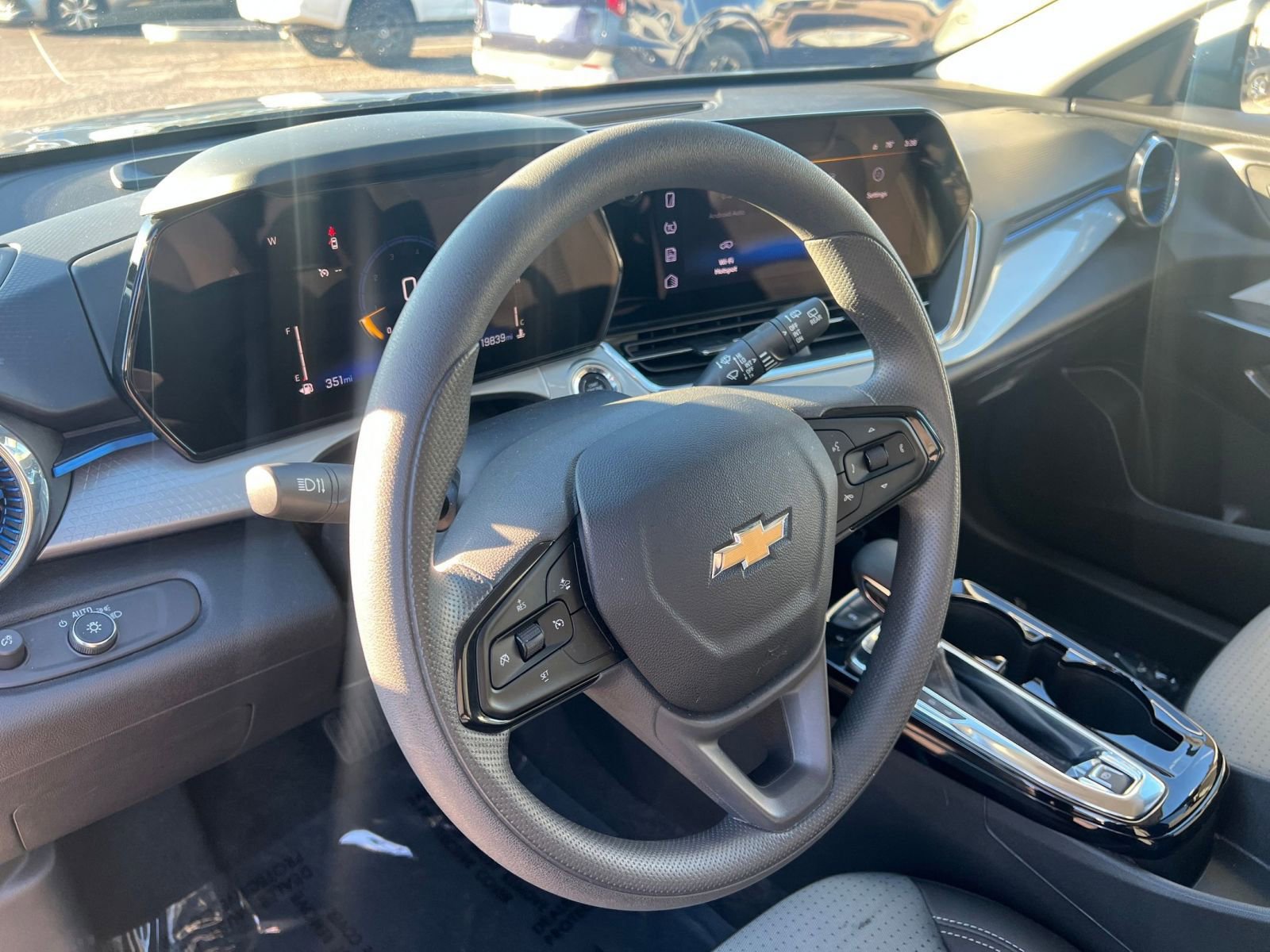 Thumbnail: 2025 Chevrolet Trax - 28