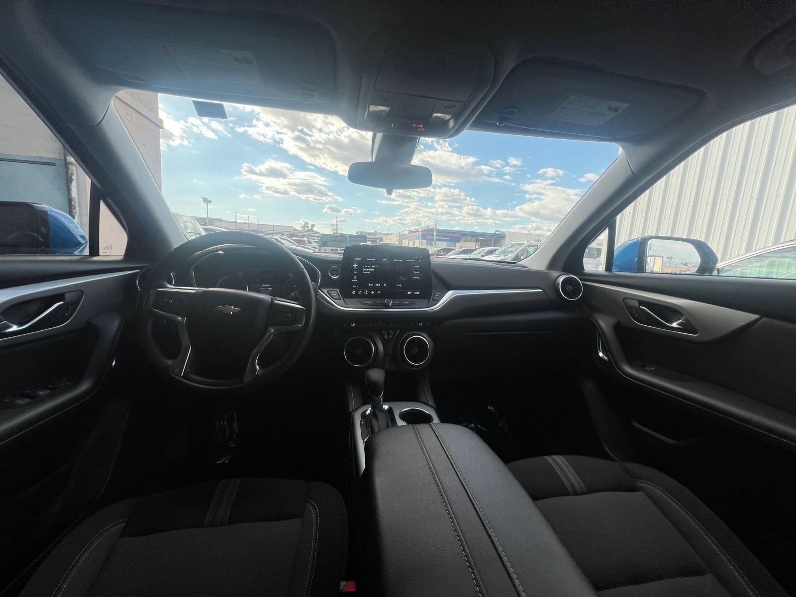 Thumbnail: 2025 Chevrolet Blazer - 33