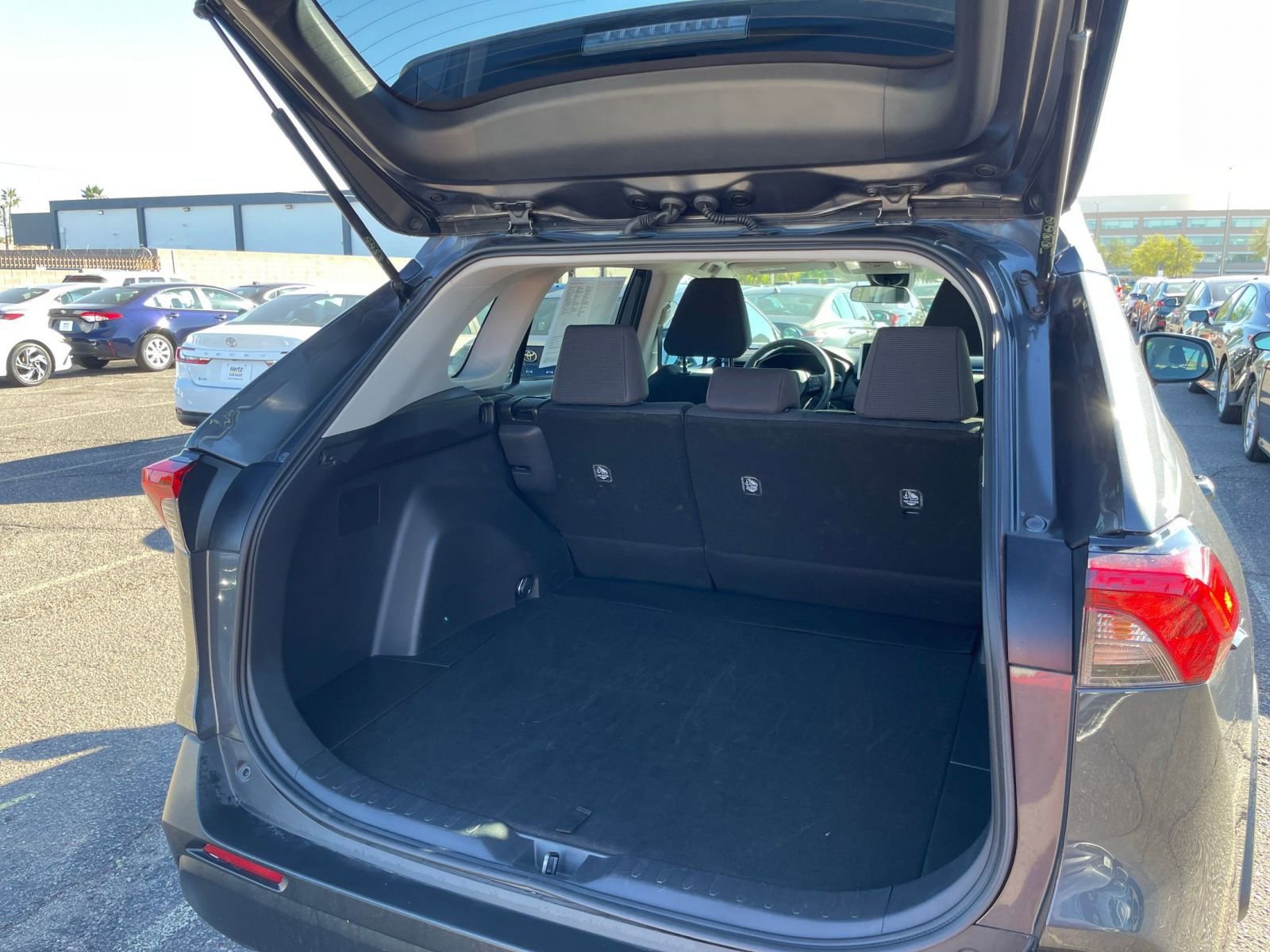 Thumbnail: 2025 Toyota RAV4 - 30