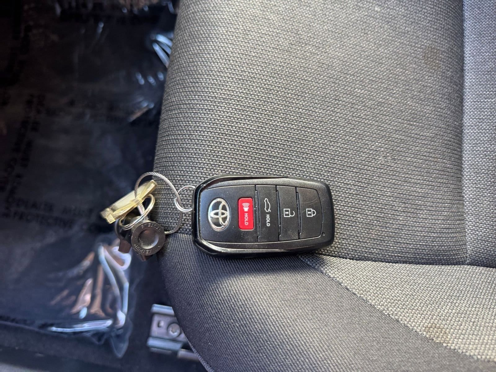 Thumbnail: 2025 Toyota Camry - 22