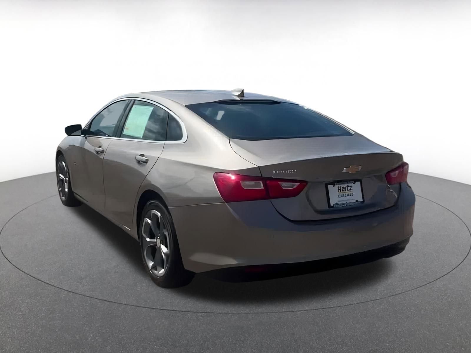 Thumbnail: 2023 Chevrolet Malibu - 11