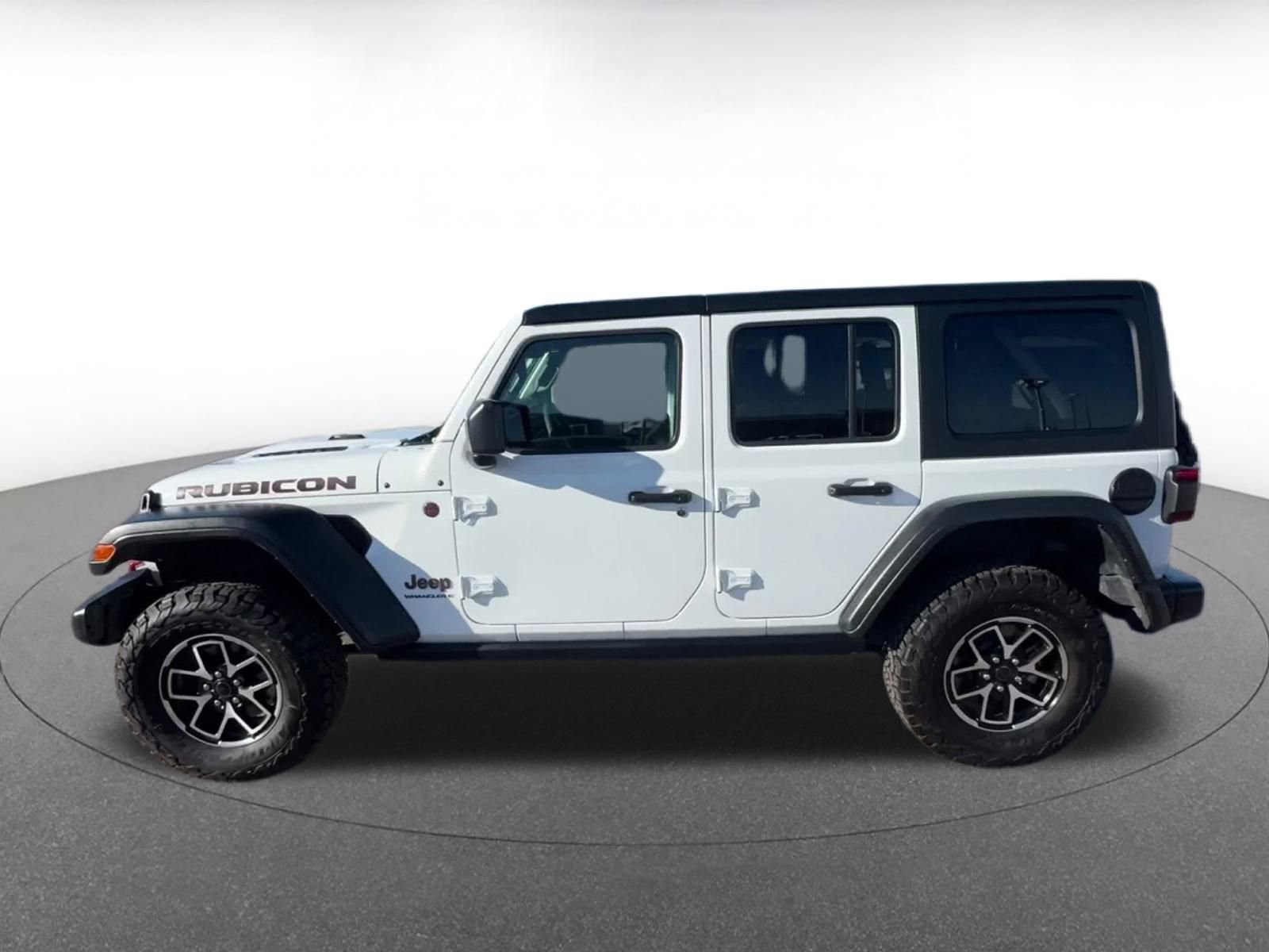 Thumbnail: 2025 Jeep Wrangler - 9