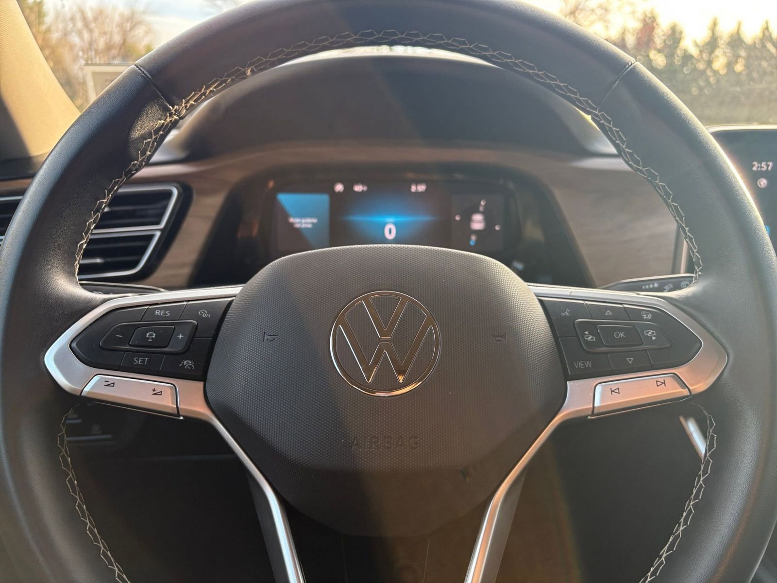 Thumbnail: 2025 Volkswagen Atlas - 23