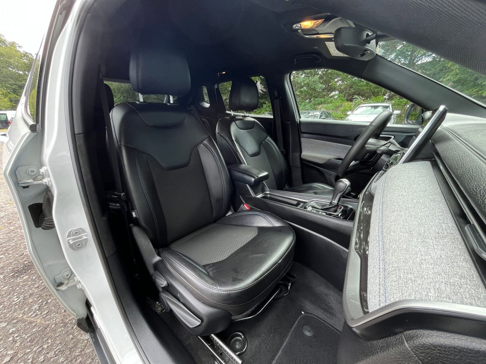 Thumbnail: 2023 Jeep Compass - 35