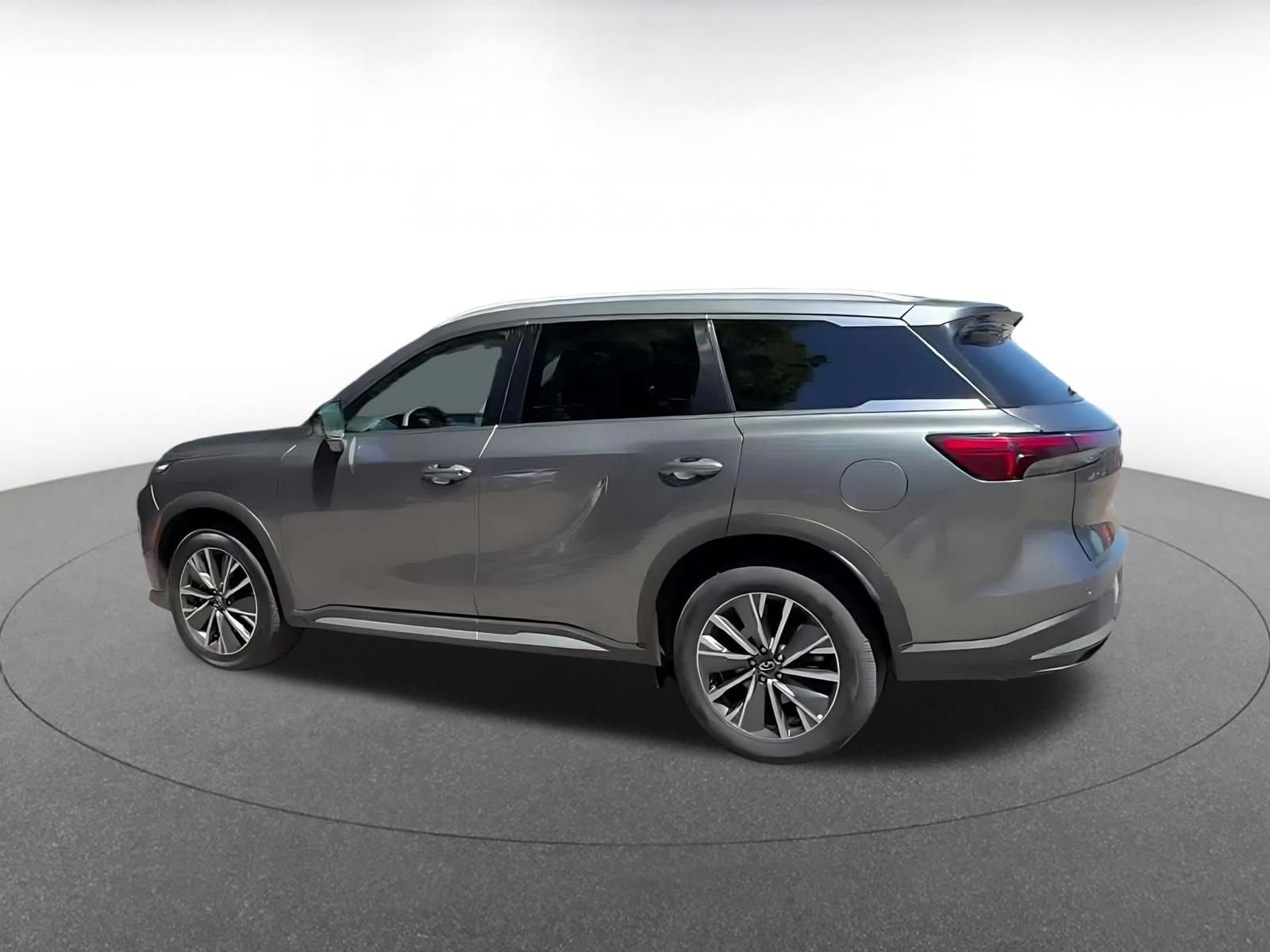 Thumbnail: 2026 INFINITI QX60 - 10