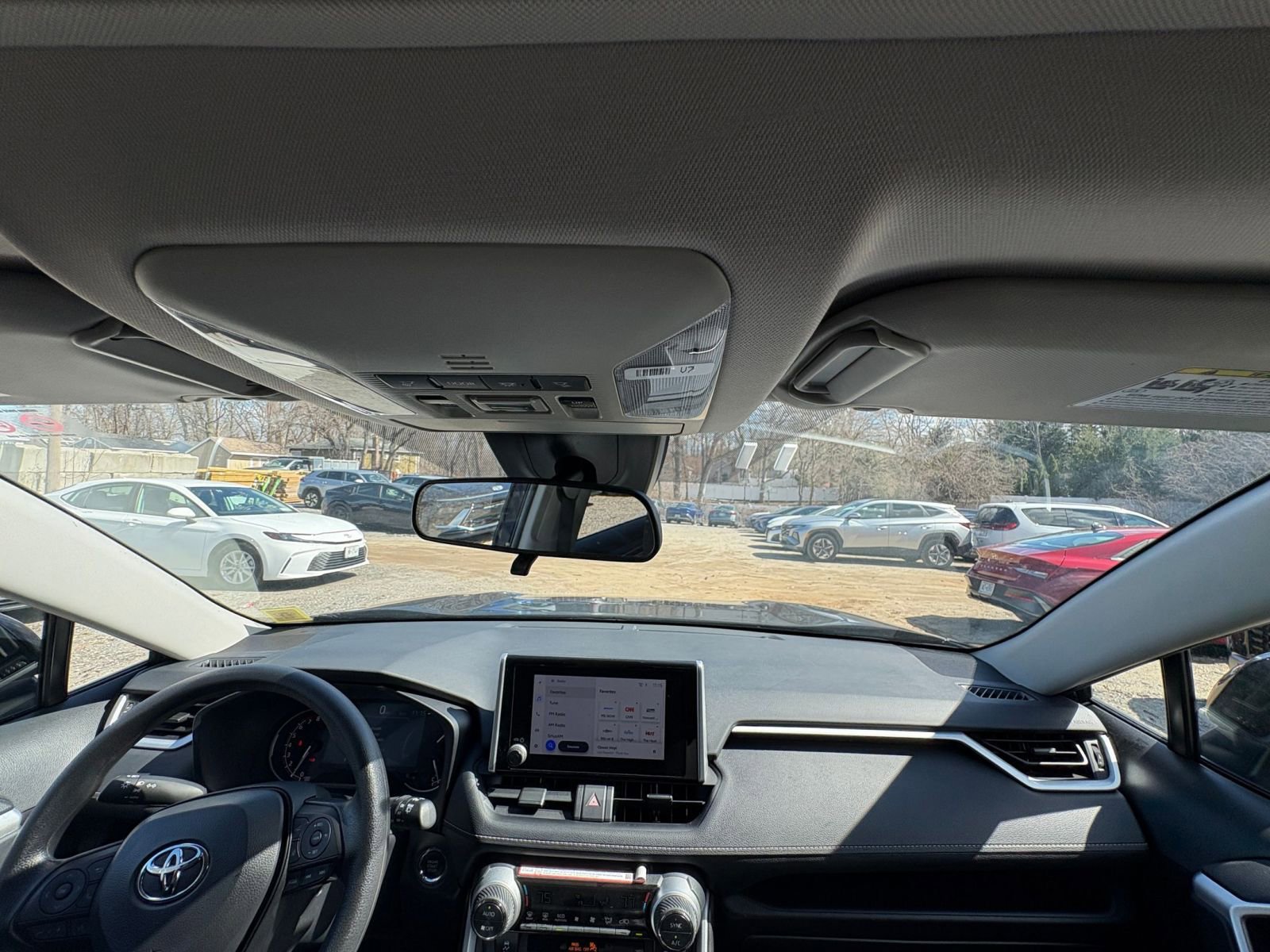 Thumbnail: 2025 Toyota RAV4 - 30