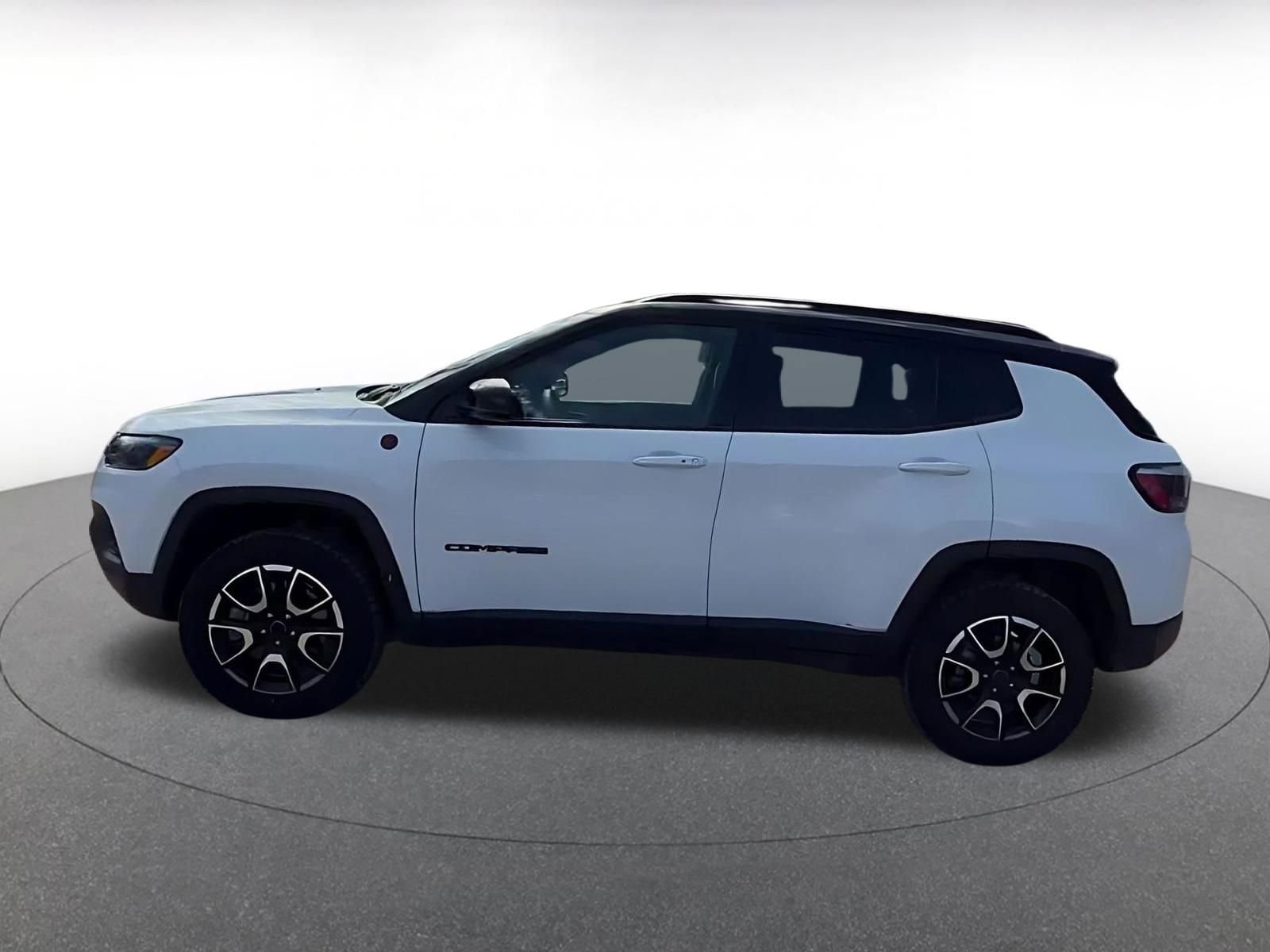 Thumbnail: 2025 Jeep Compass - 8