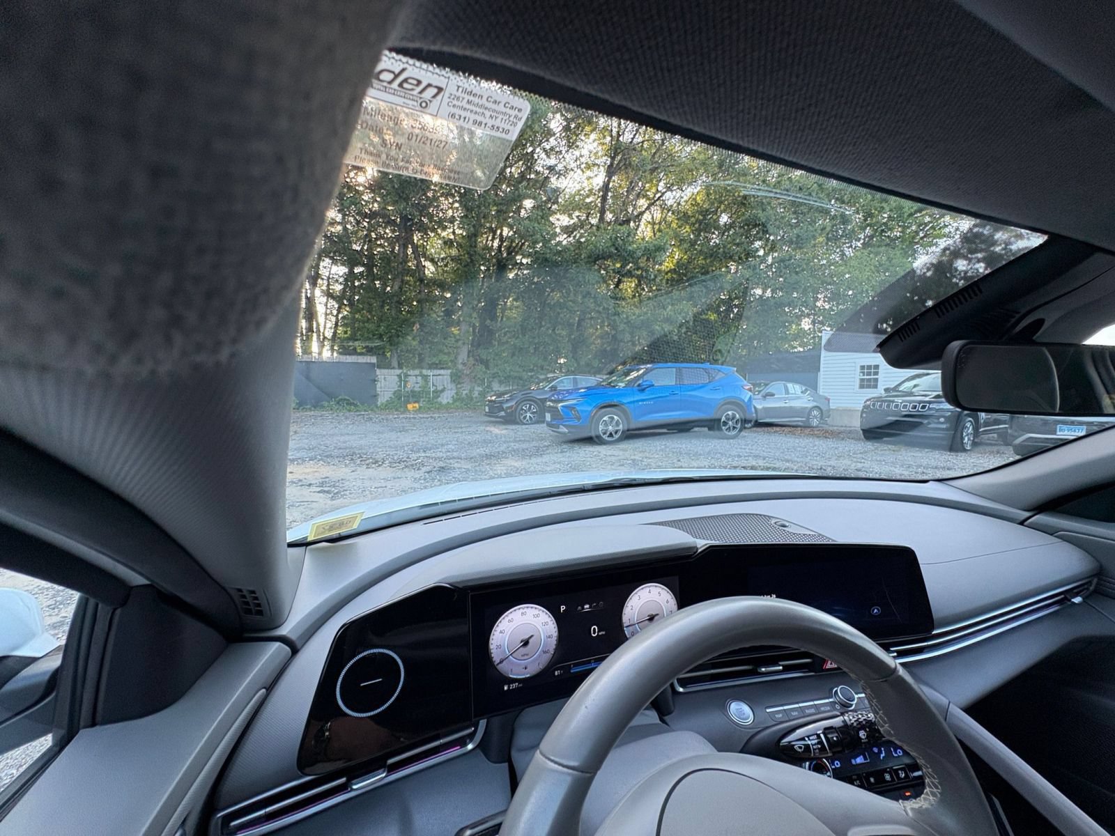 Thumbnail: 2025 Hyundai Elantra - 32