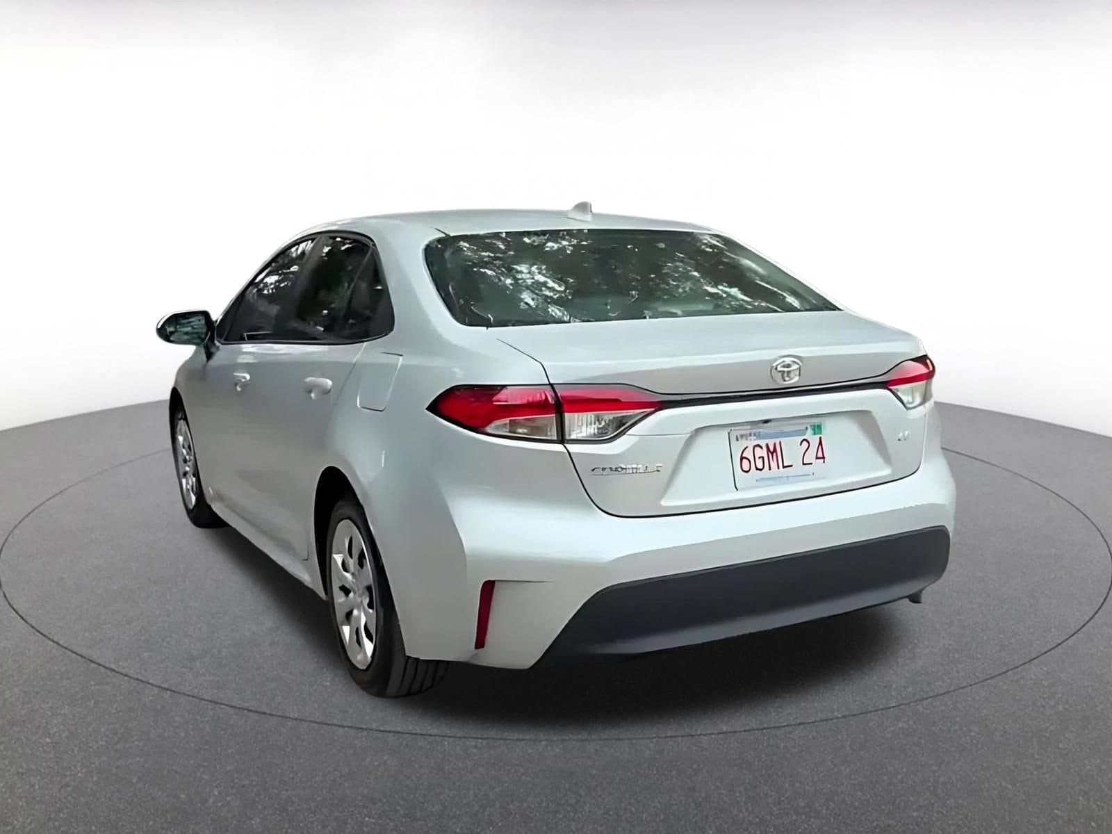 Thumbnail: 2025 Toyota Corolla - 11