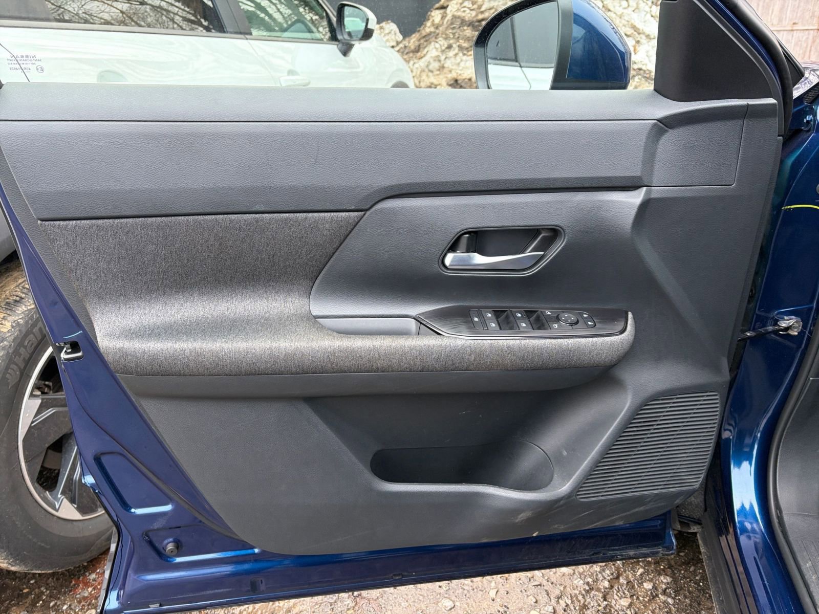 Thumbnail: 2025 Nissan Kicks - 18