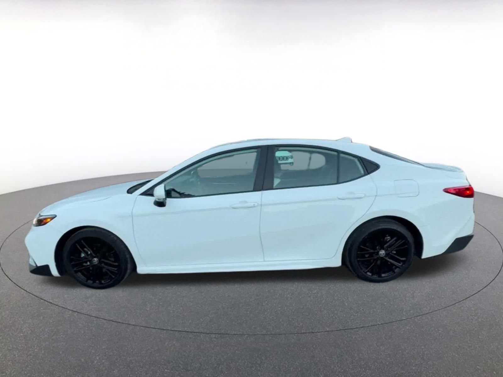 Thumbnail: 2025 Toyota Camry - 9