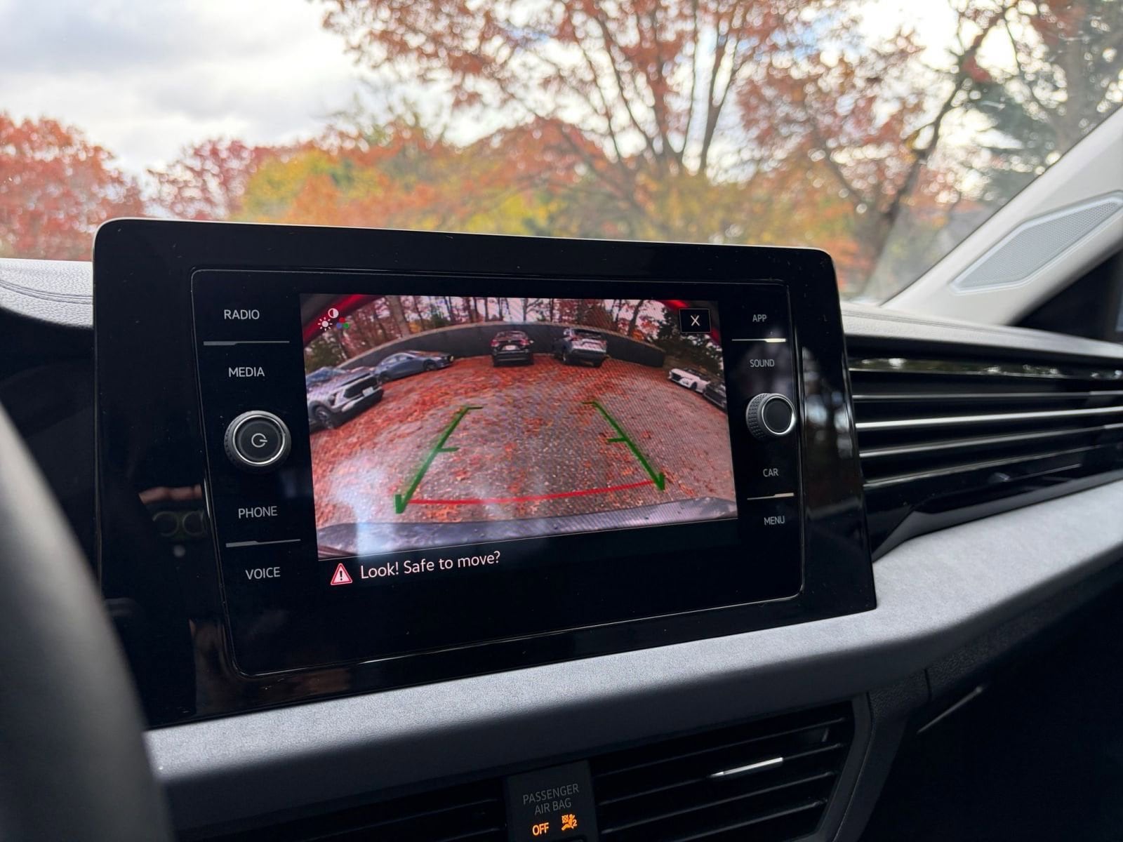 Thumbnail: 2025 Volkswagen Jetta - 17