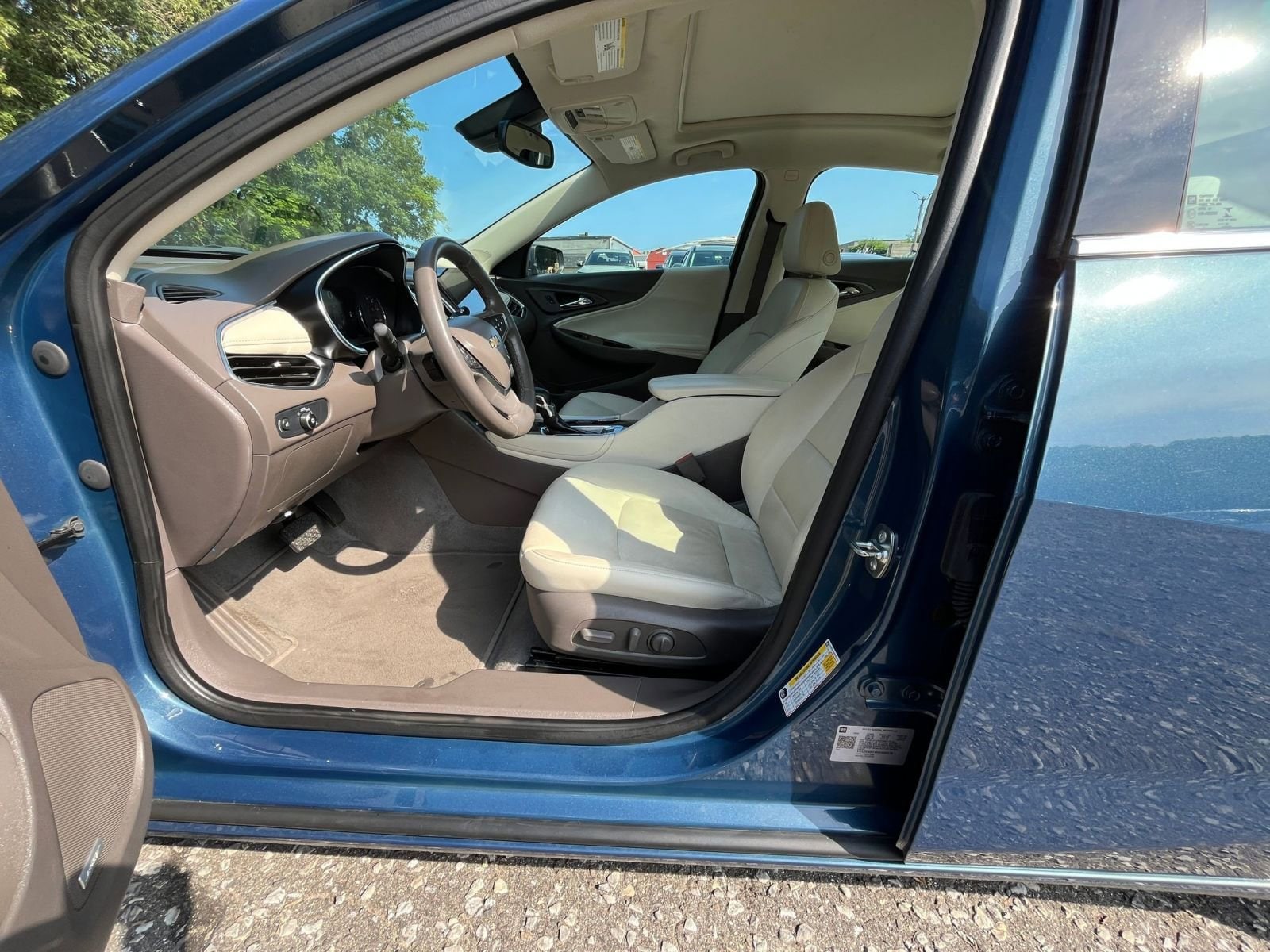 Thumbnail: 2024 Chevrolet Malibu - 27