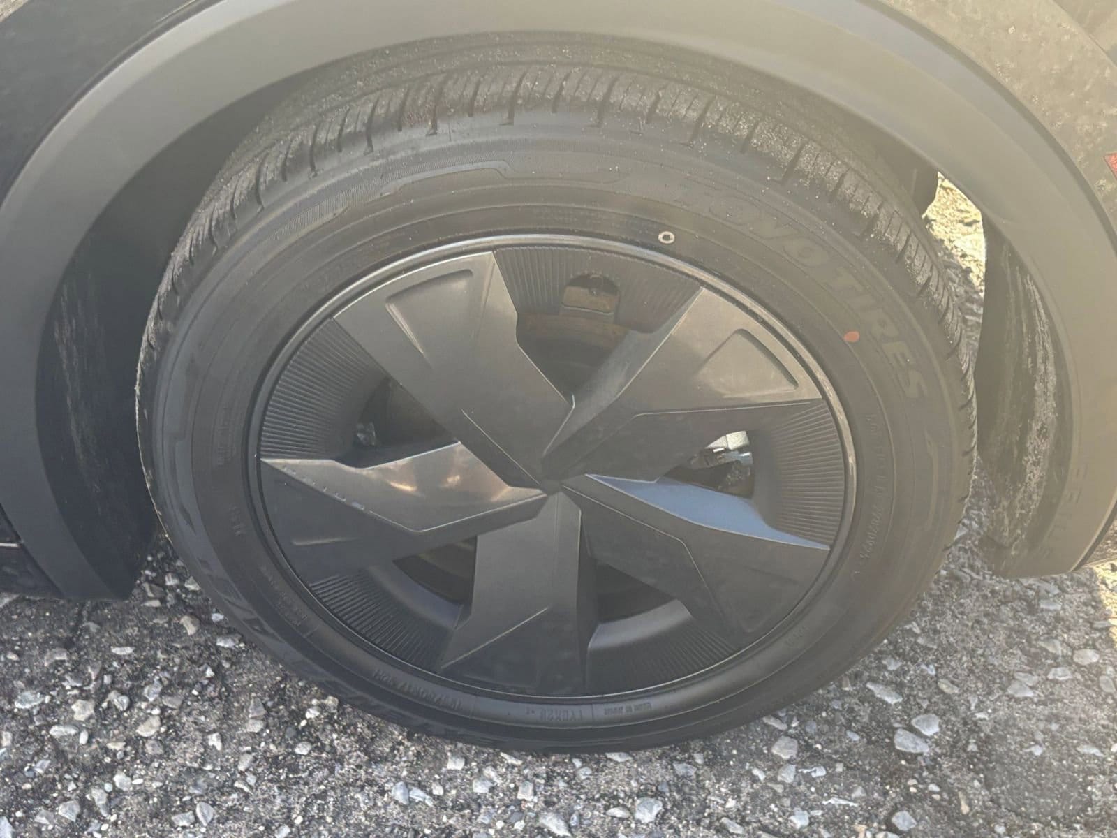 Thumbnail: 2025 Toyota Prius - 25