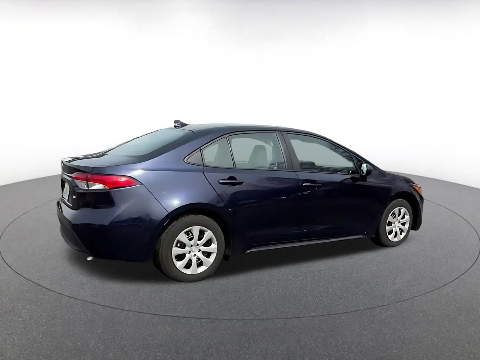 Thumbnail: 2025 Toyota Corolla - 16