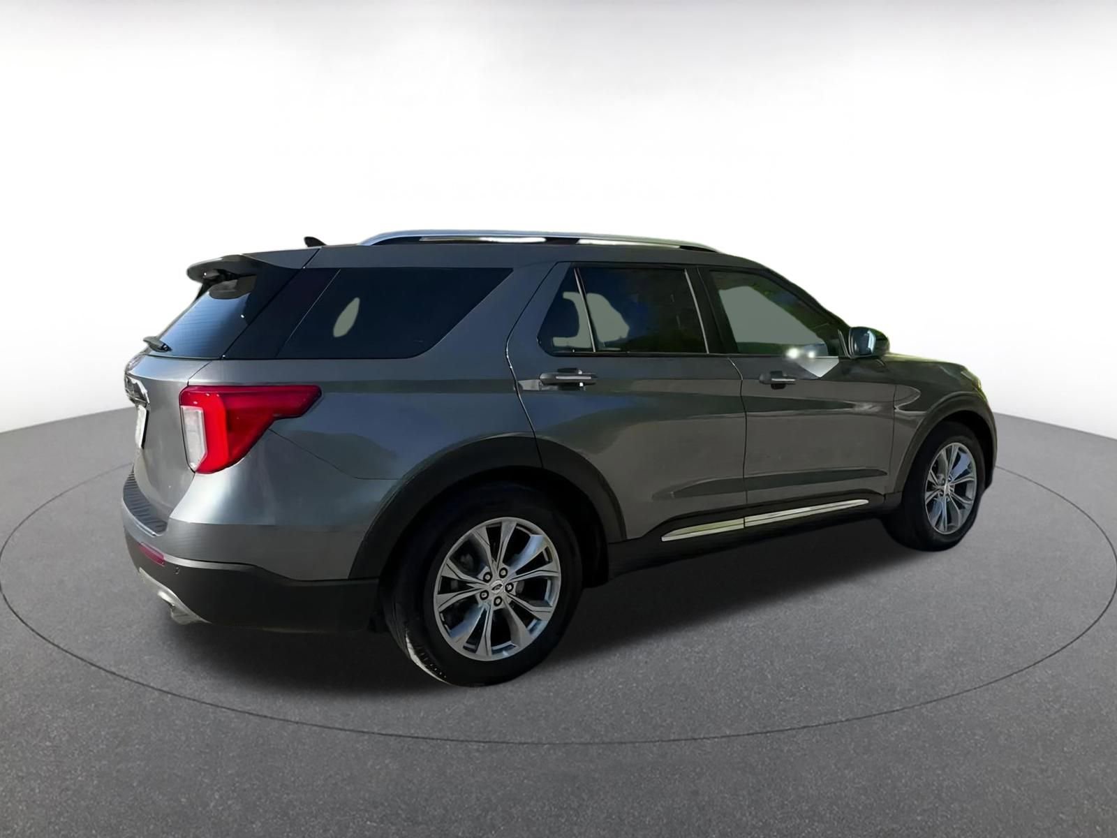 Thumbnail: 2024 Ford Explorer - 15