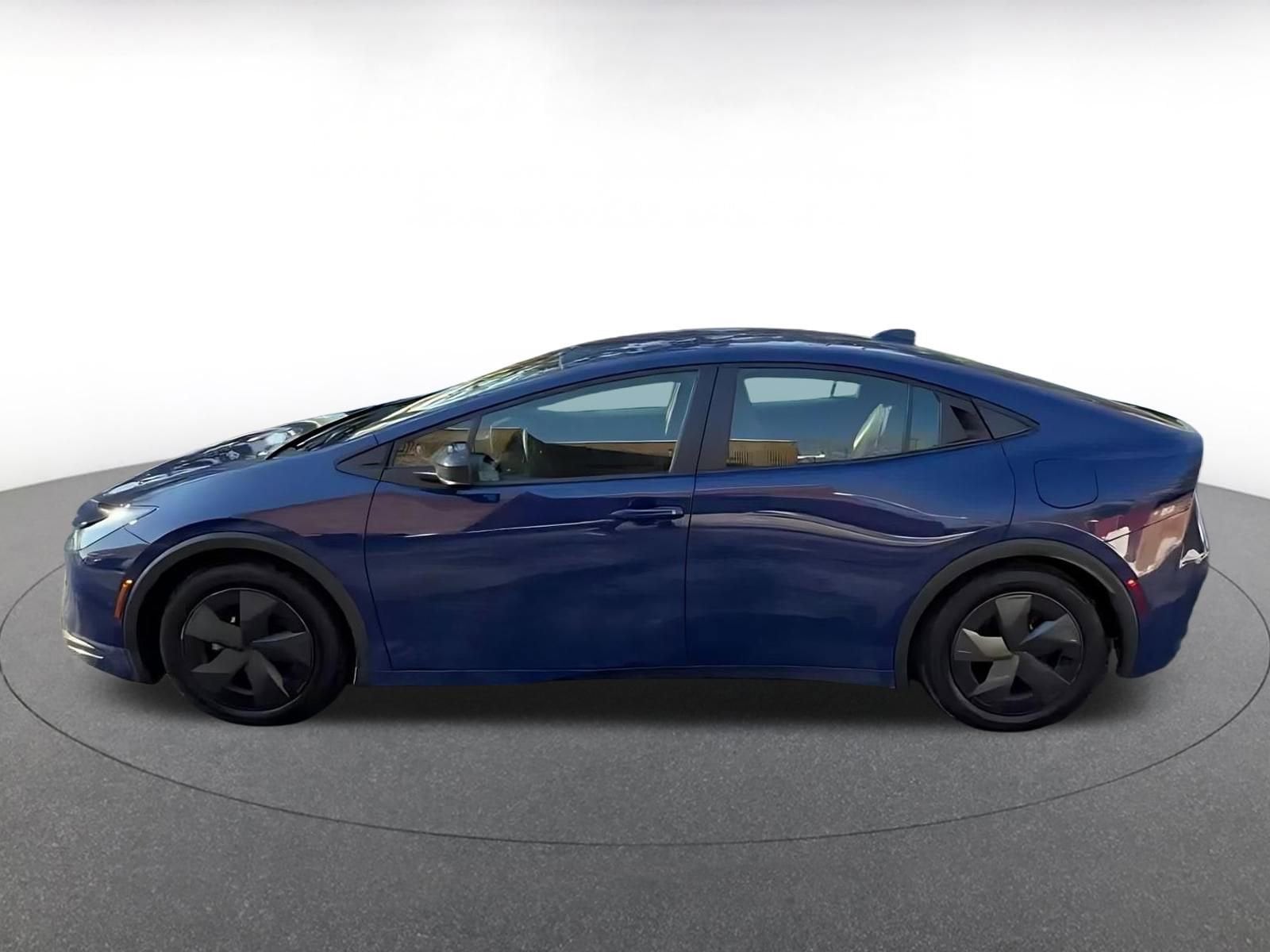 Thumbnail: 2025 Toyota Prius - 7
