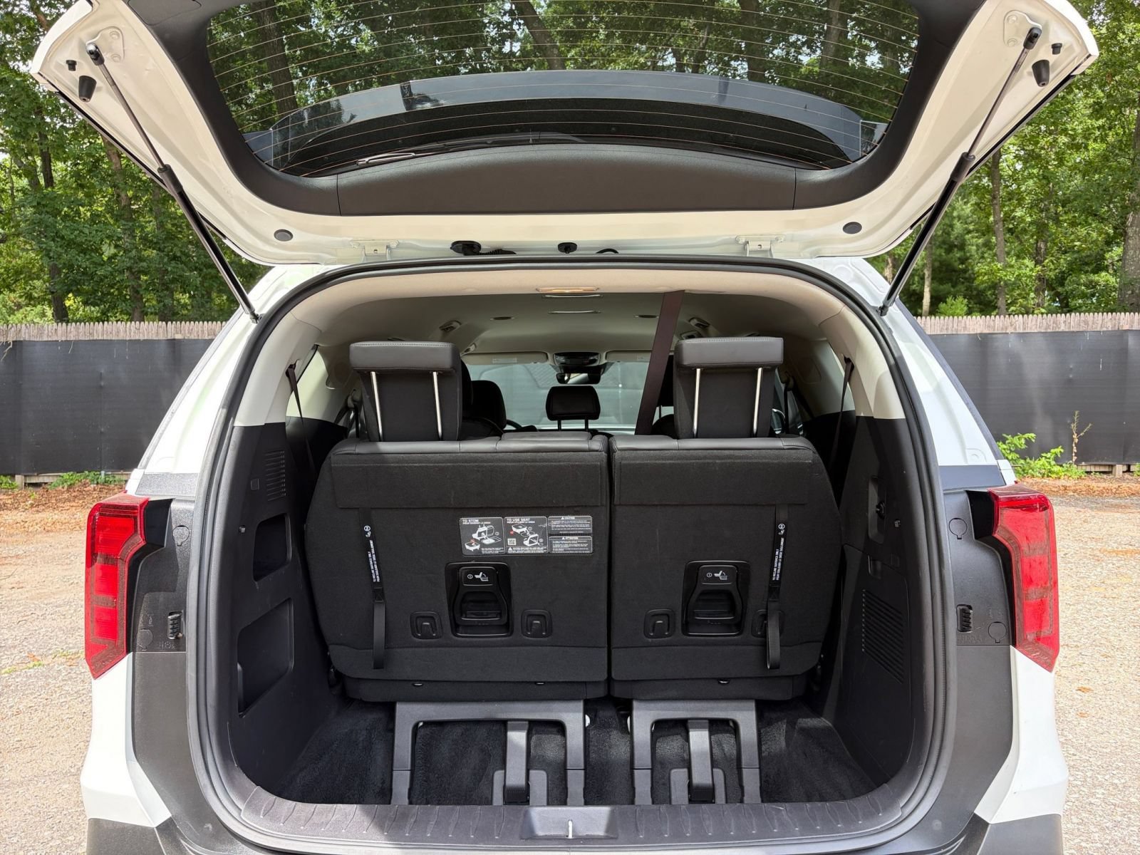 Thumbnail: 2026 Kia Carnival - 33