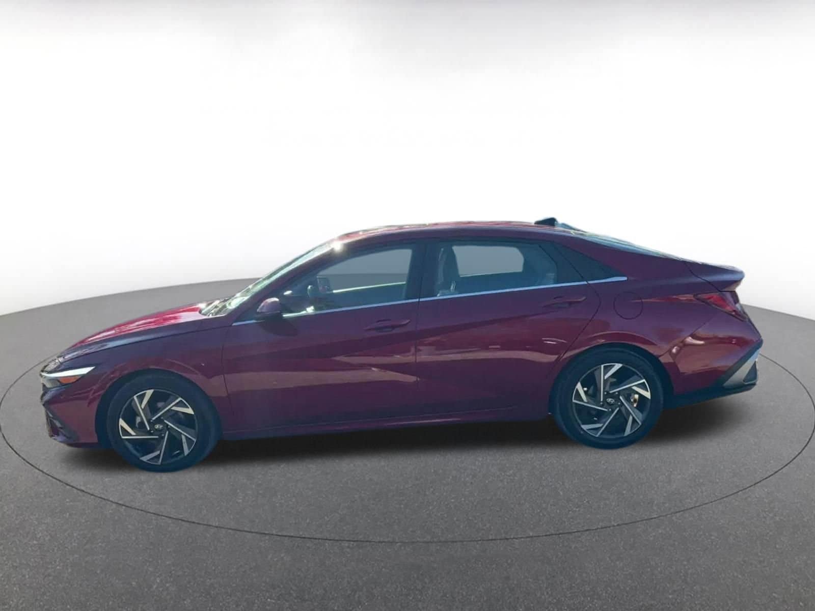 Thumbnail: 2025 Hyundai Elantra - 9