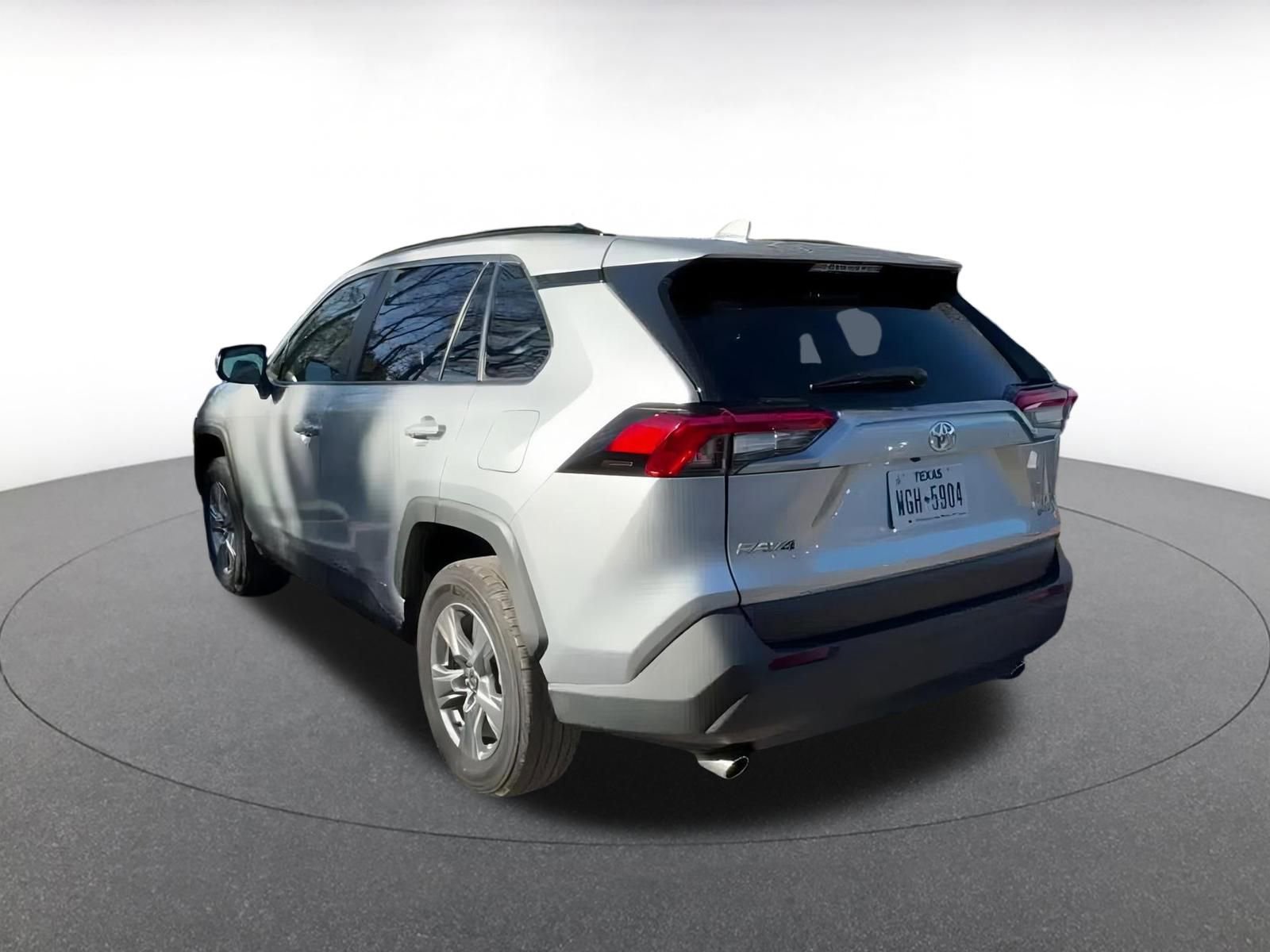 Thumbnail: 2025 Toyota RAV4 - 11