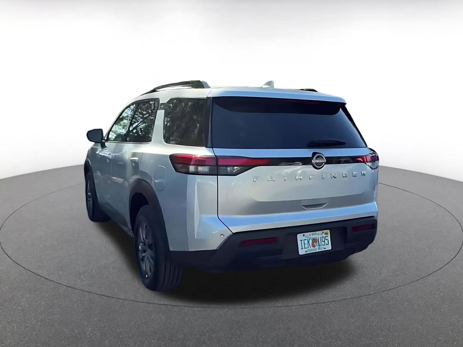 Thumbnail: 2025 Nissan Pathfinder - 11