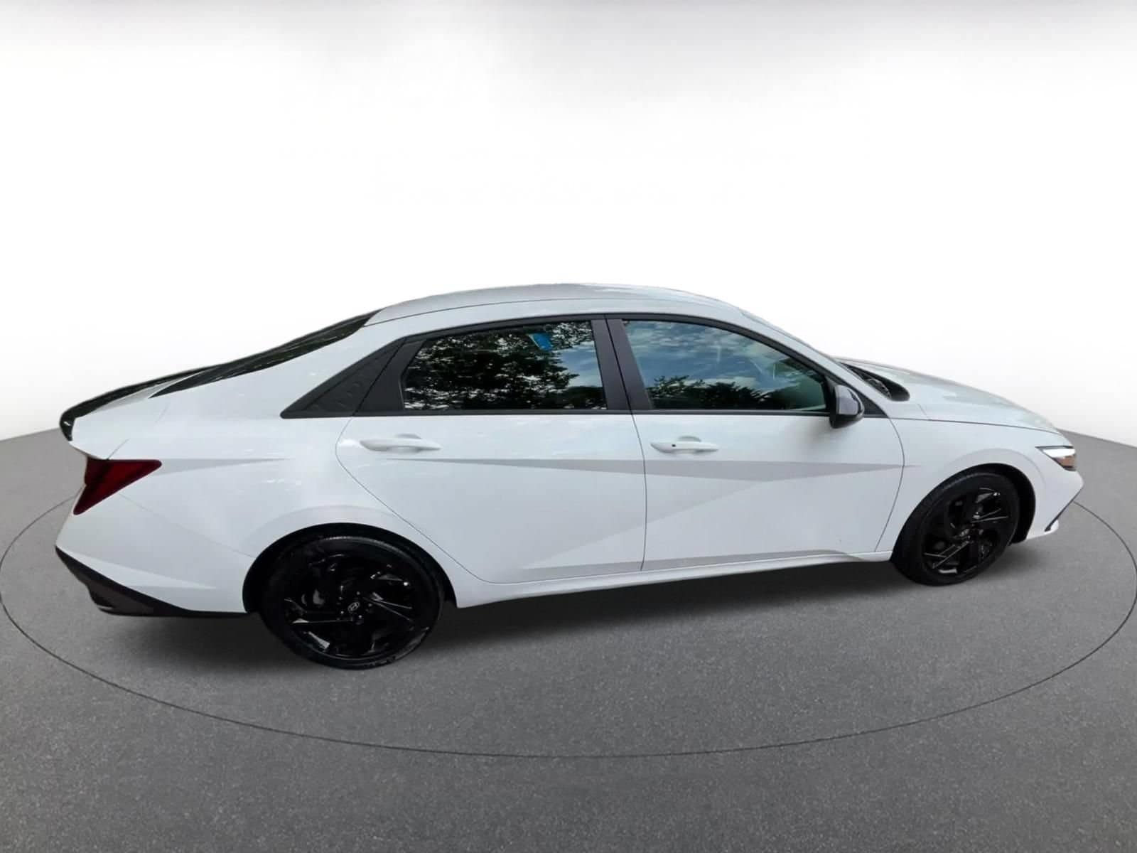 Thumbnail: 2026 Hyundai Elantra - 15