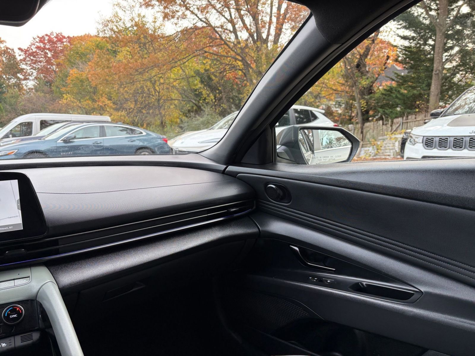 Thumbnail: 2025 Hyundai Elantra - 34