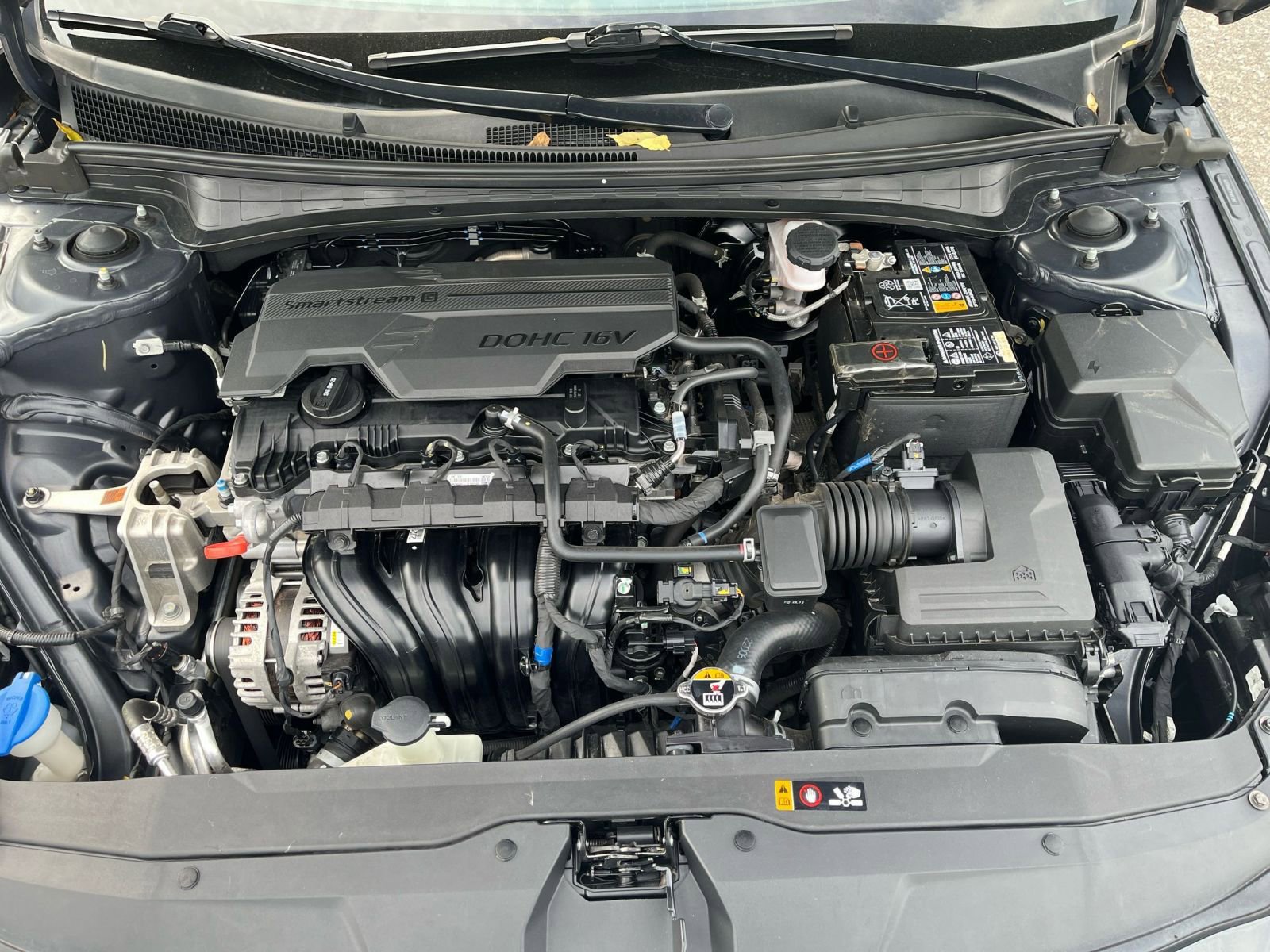 Thumbnail: 2023 Hyundai Elantra - 17