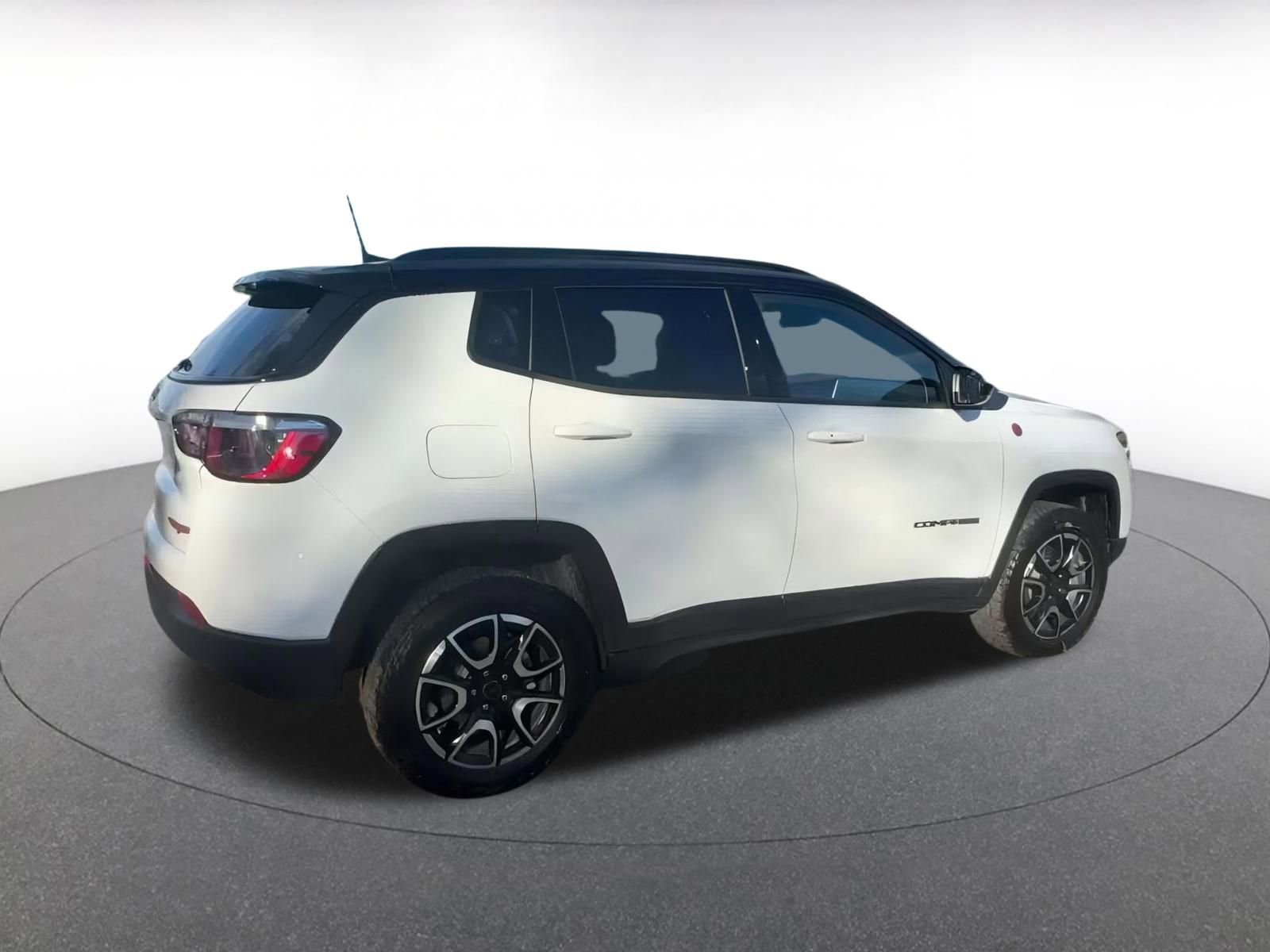 Thumbnail: 2025 Jeep Compass - 15