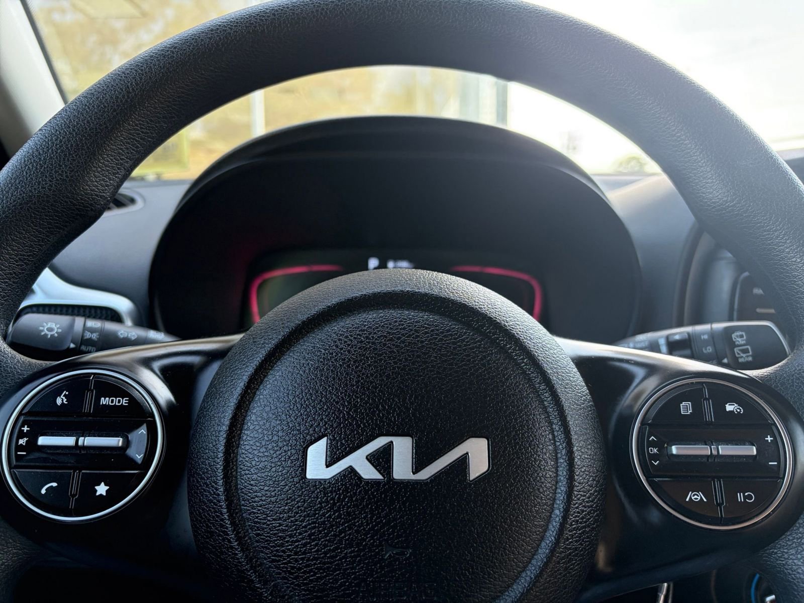Thumbnail: 2025 Kia Soul - 25
