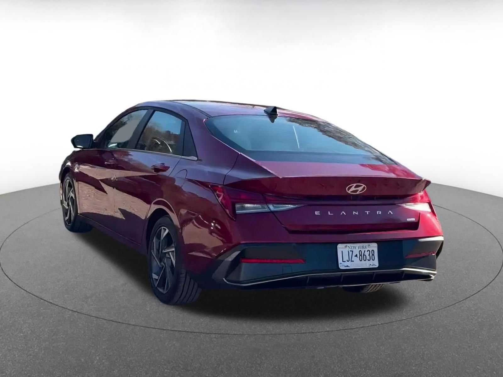 Thumbnail: 2025 Hyundai Elantra - 11